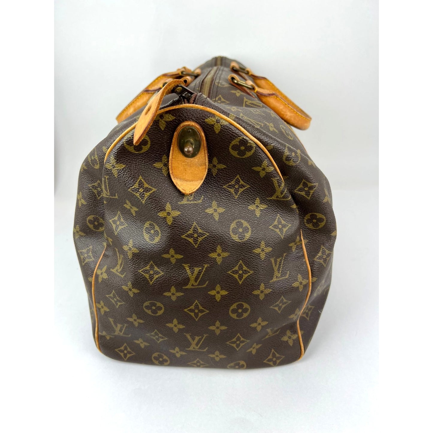 
                  
                    Louis Vuitton Keepall 50 Monogram Canvas Duffle Bag Vintage Luggage
                  
                