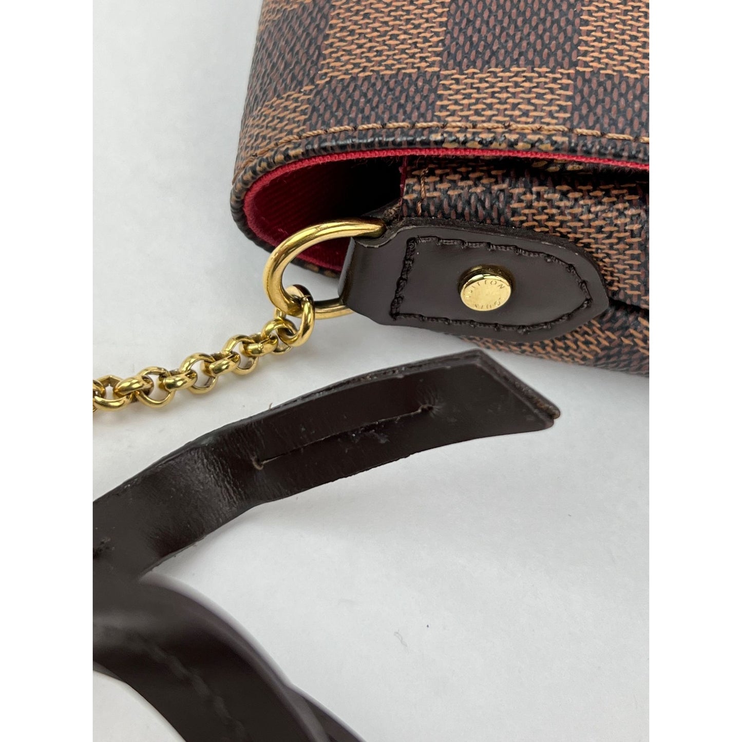 
                  
                    Louis Vuitton Favorite MM Damier Ebene Crossbody Bag
                  
                