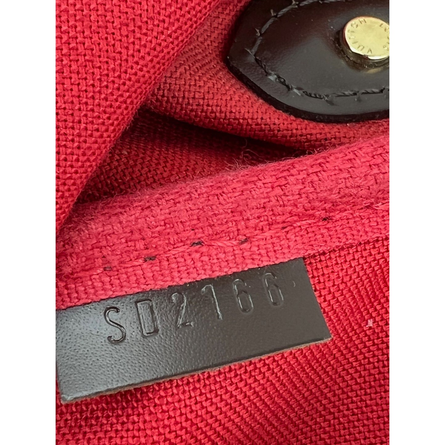 
                  
                    Louis Vuitton Favorite MM Damier Ebene Crossbody Bag
                  
                