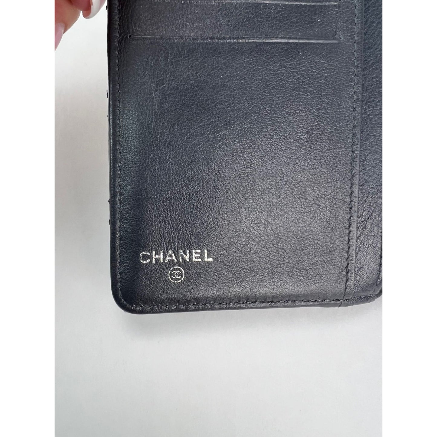 
                  
                    Chanel aged calfskin 2.55 Reissue Zip Gray Compact Wallet
                  
                