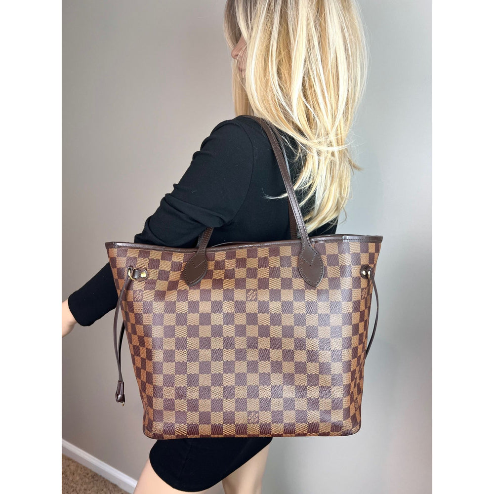 
                  
                    Louis Vuitton Neverfull MM Damier Ebene Tote Bag
                  
                