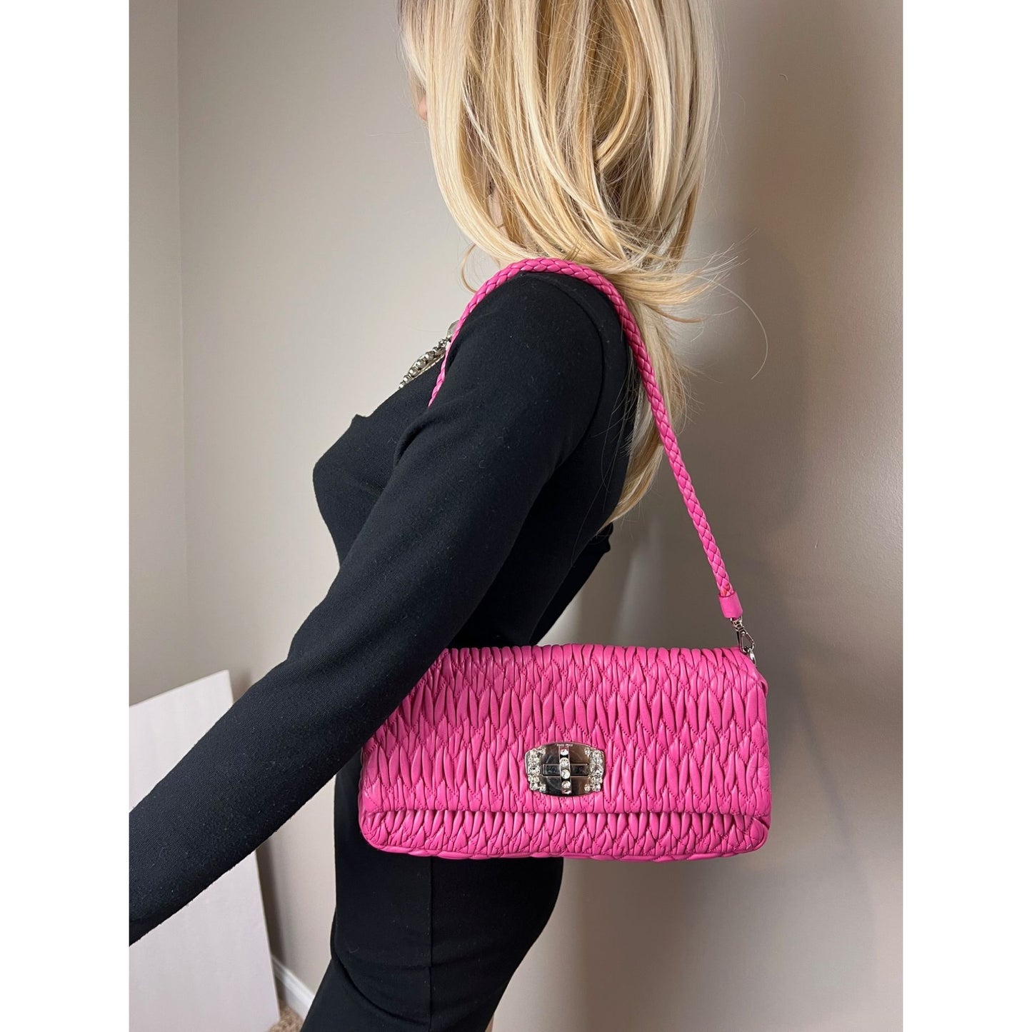 
                  
                    MiuMui Pink Lambskin Nappa Crystal Shoulder Clutch Bag
                  
                