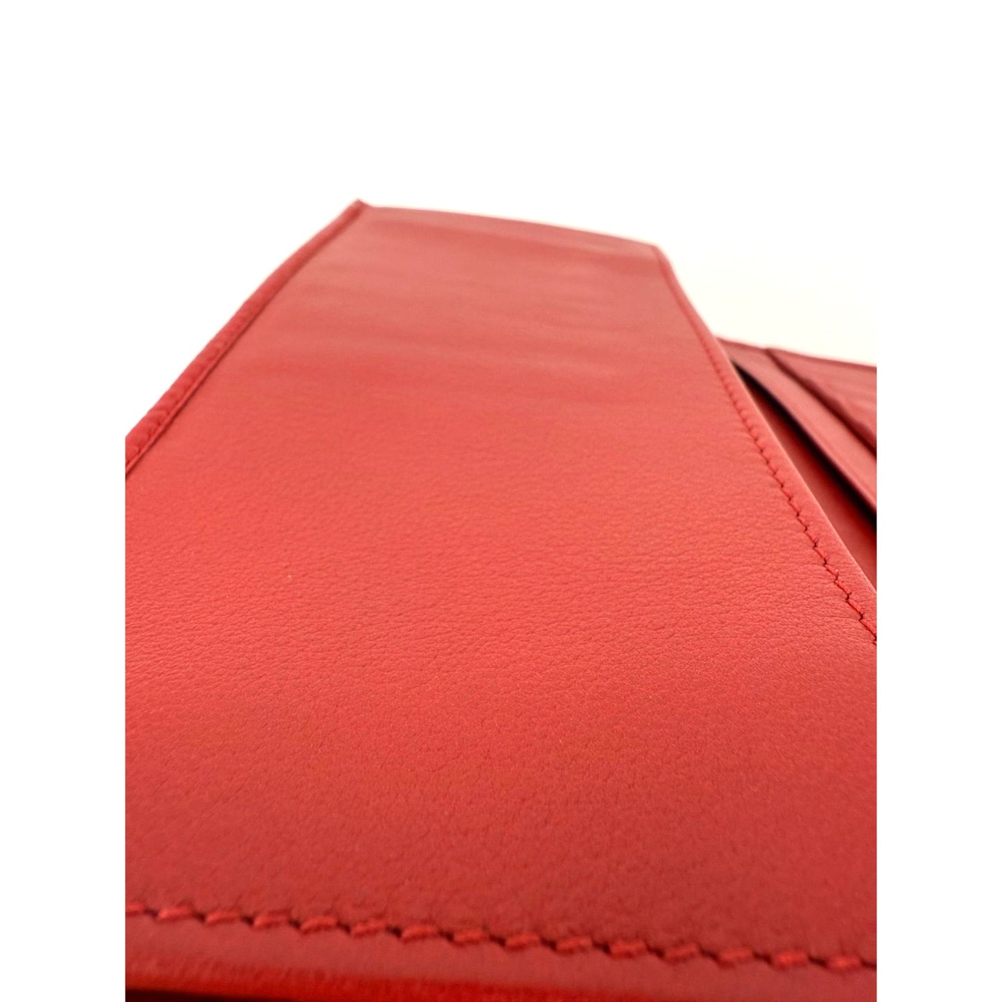 
                  
                    Gucci Microguccissima Heart Continental Red Leather Wallet
                  
                