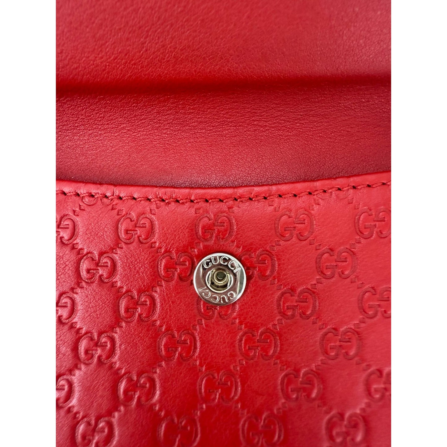 
                  
                    Gucci Microguccissima Heart Continental Red Leather Wallet
                  
                