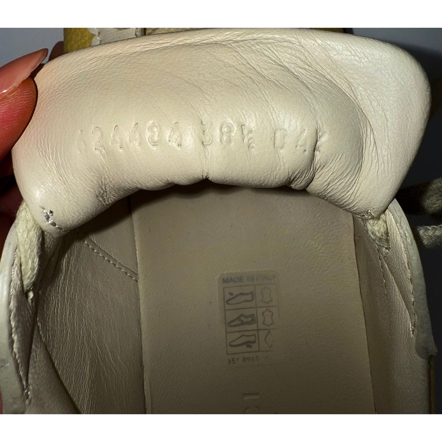 
                  
                    GUCCI G74 Yellow Leather Web Low Oatmeal Women's Sneakers Size 38.5 USA 8.5
                  
                