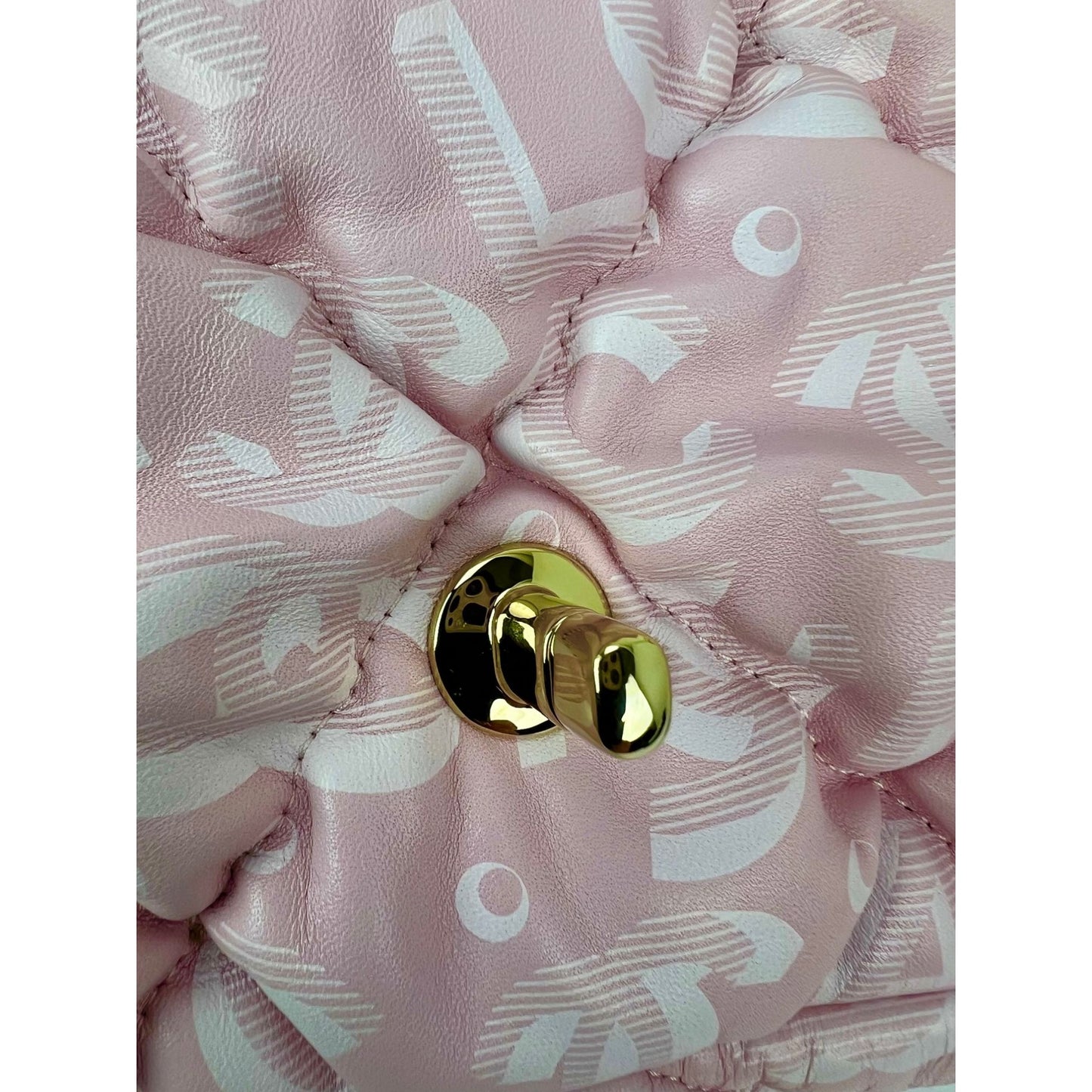 
                  
                    Chanel Printed Calfskin Quilted Medium Puffy Bubbly CC Pink Flap Bag
                  
                