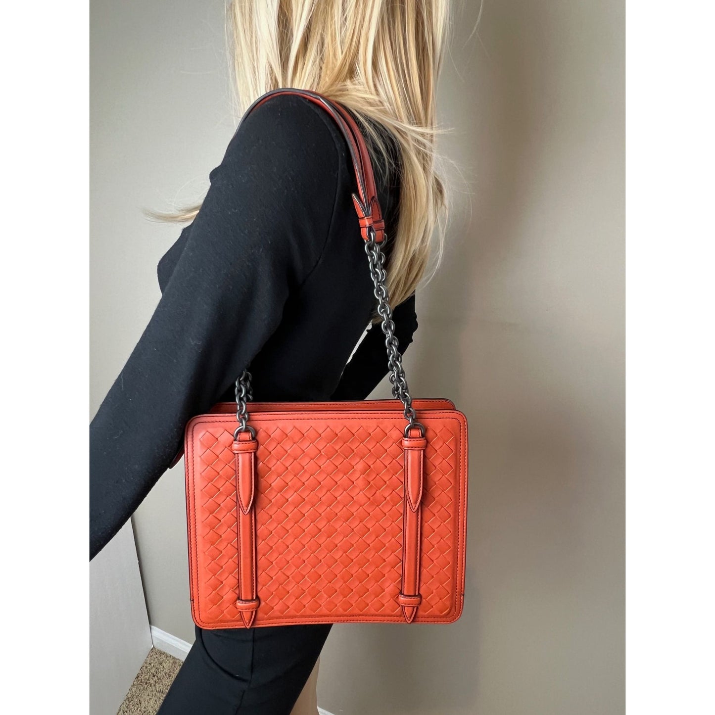 
                  
                    Bottega Veneta Nappa Intrecciato Chain Accordion Maple Shoulder Bag
                  
                