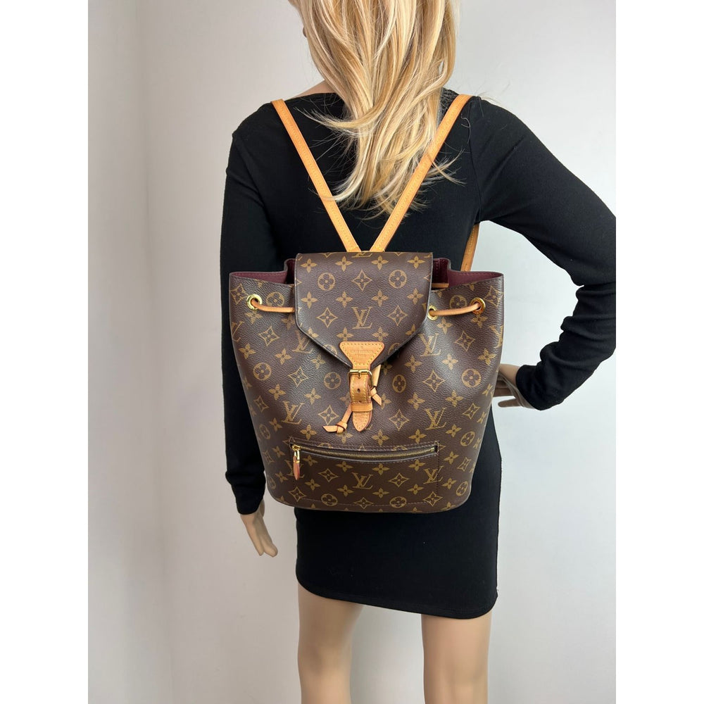louis vuitton backpack montsouris mm LOUIS VUITTON Montsouris NM Monogram Backpack – Debsluxurycloset