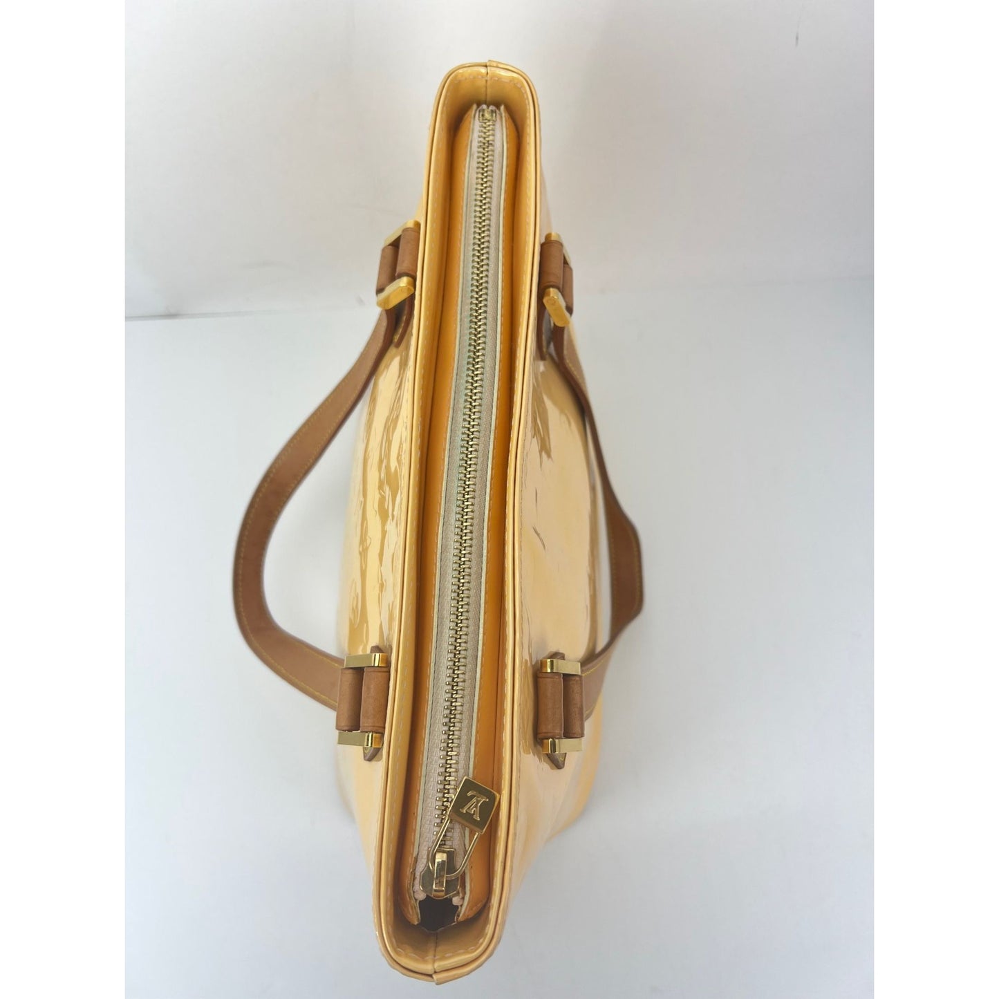 
                  
                    Louis Vuitton Vintage Houston Vernis Patent Leather Yellow Shoulder Bag
                  
                