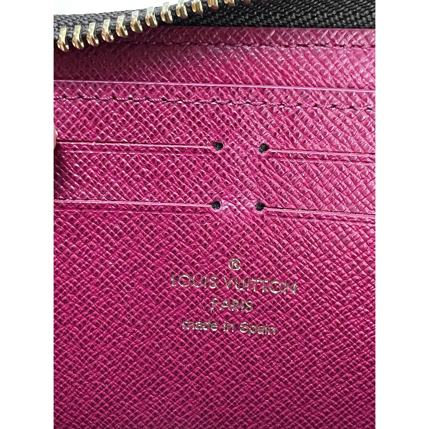 LV Monogram Clemence Wallet Fuschia for Sale in Las Vegas, NV