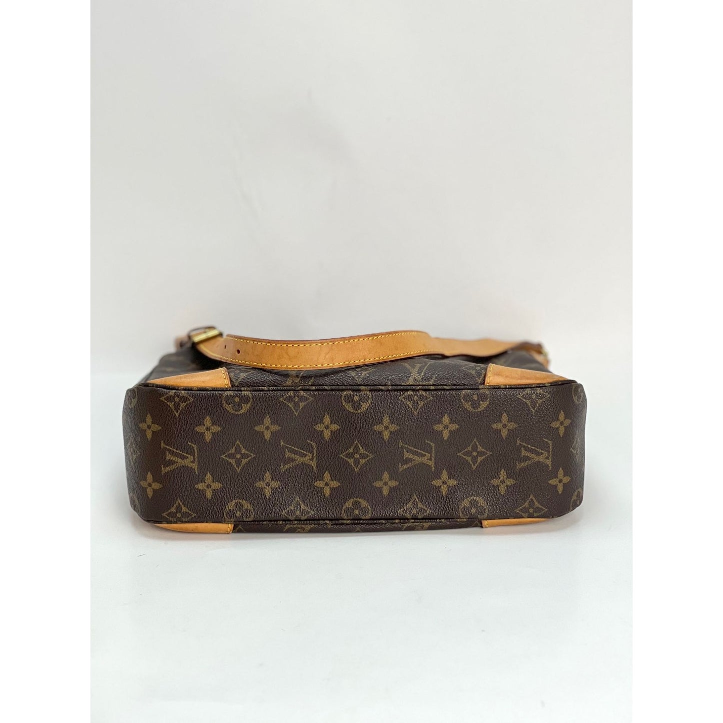 Louis Vuitton Boulogne Handbag Monogram Canvas 30 - ShopStyle Shoulder Bags