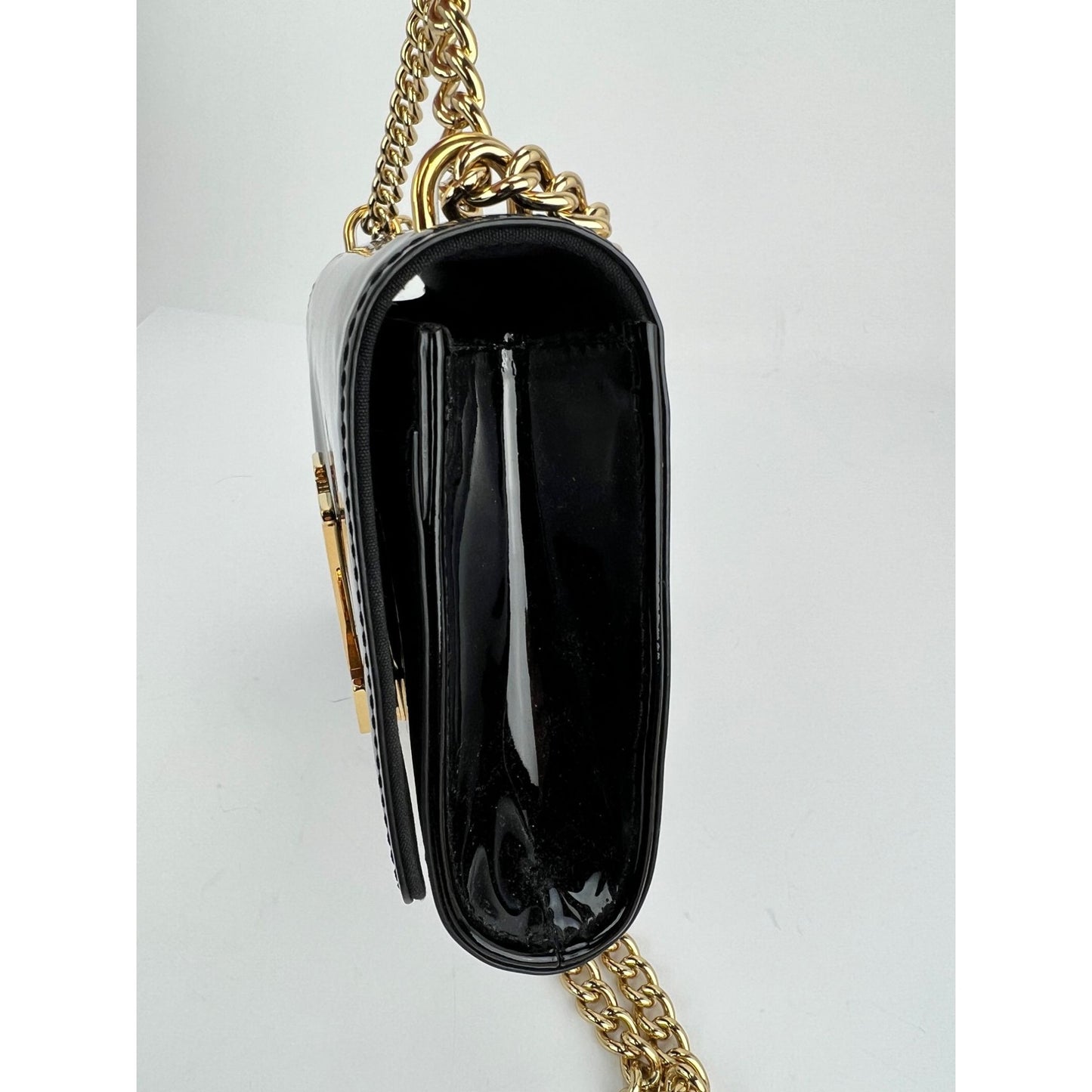 
                  
                    Louis Vuitton Louise MM Chain Black Patent Leather Bag
                  
                