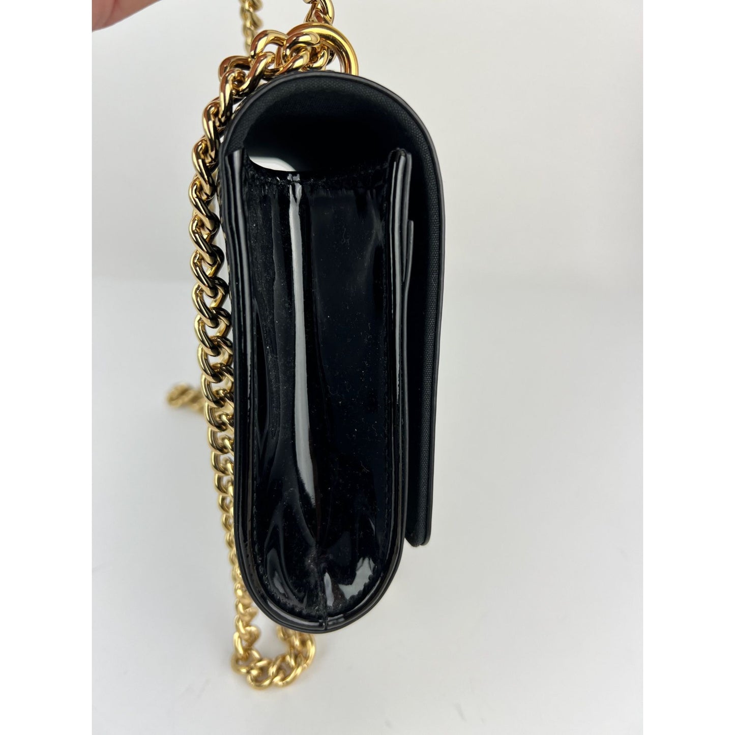 
                  
                    Louis Vuitton Louise MM Chain Black Patent Leather Bag
                  
                