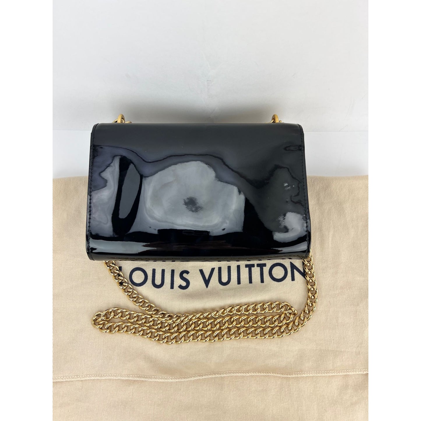 
                  
                    Louis Vuitton Louise MM Chain Black Patent Leather Bag
                  
                