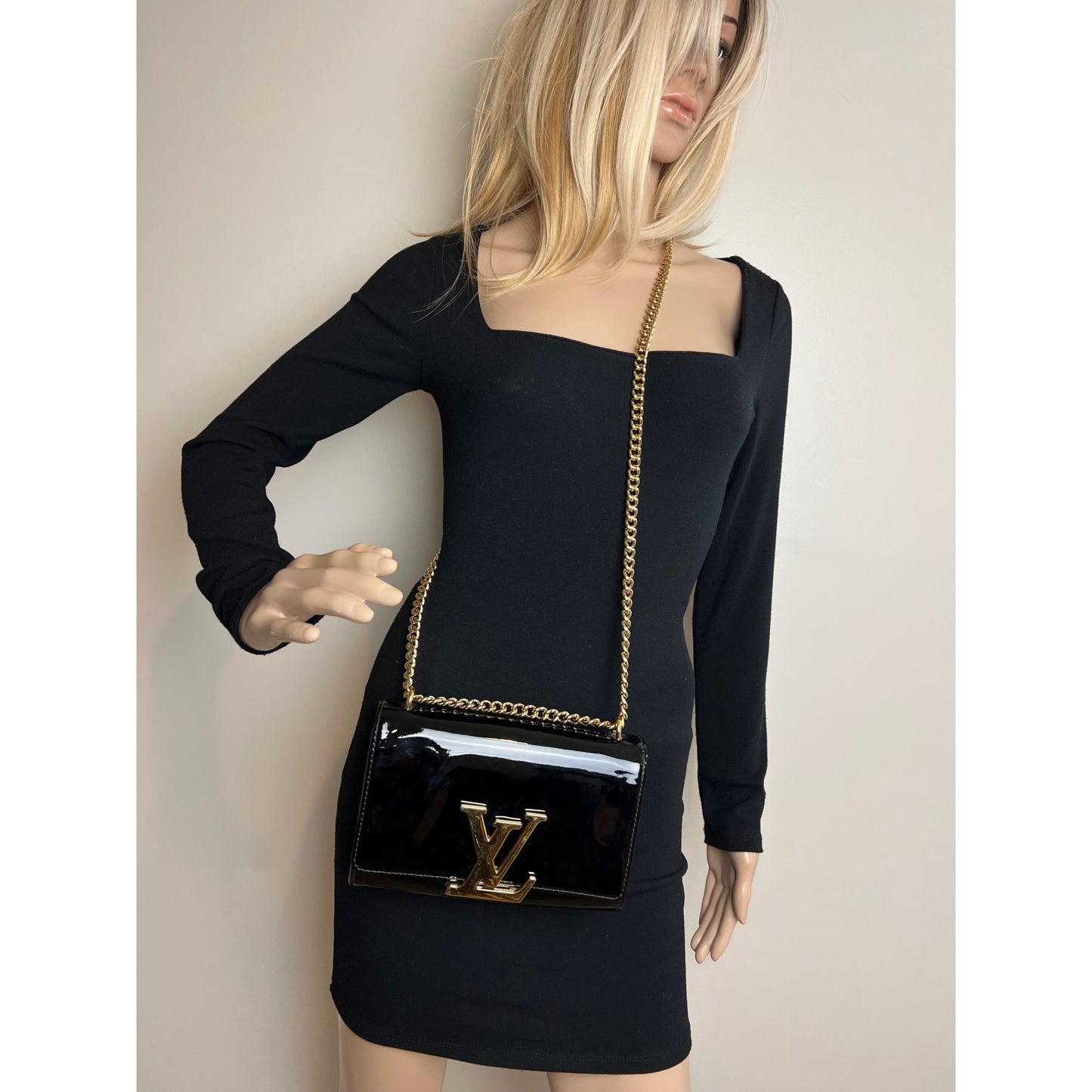 
                  
                    Louis Vuitton Louise MM Chain Black Patent Leather Bag
                  
                