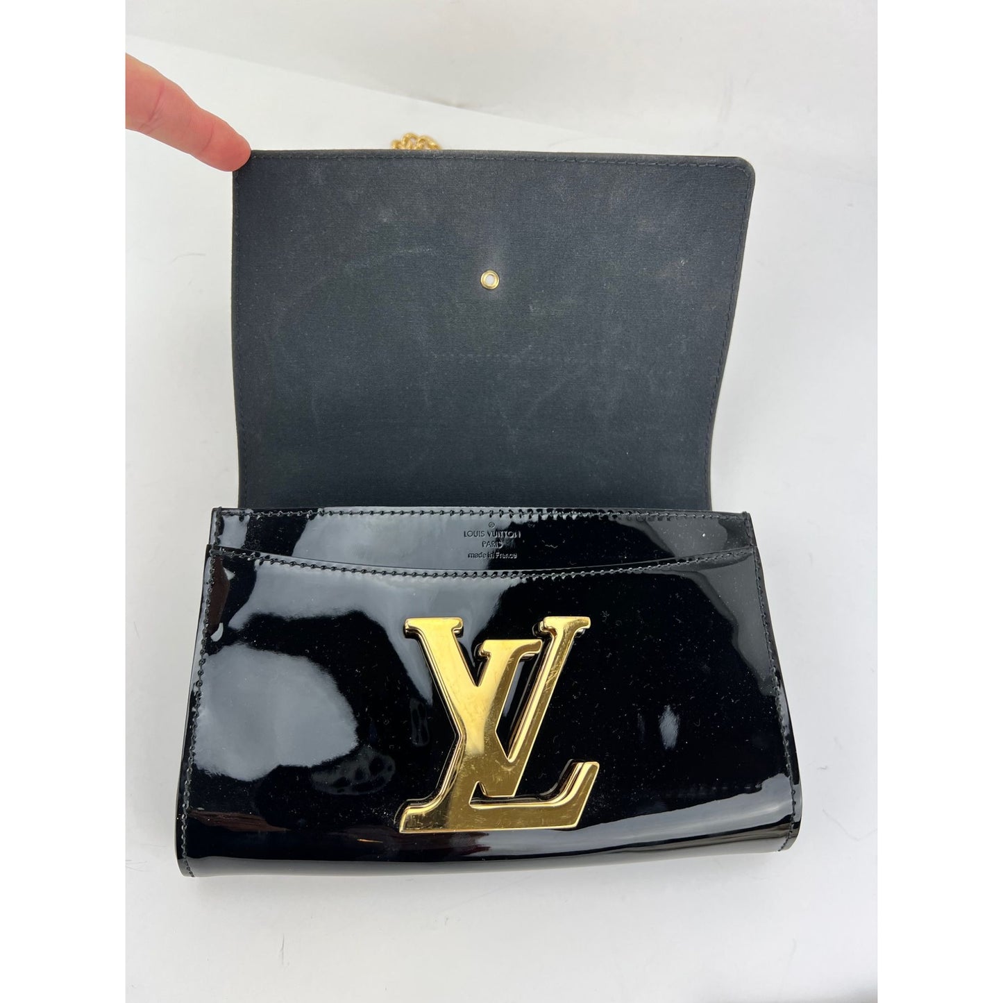 
                  
                    Louis Vuitton Louise MM Chain Black Patent Leather Bag
                  
                