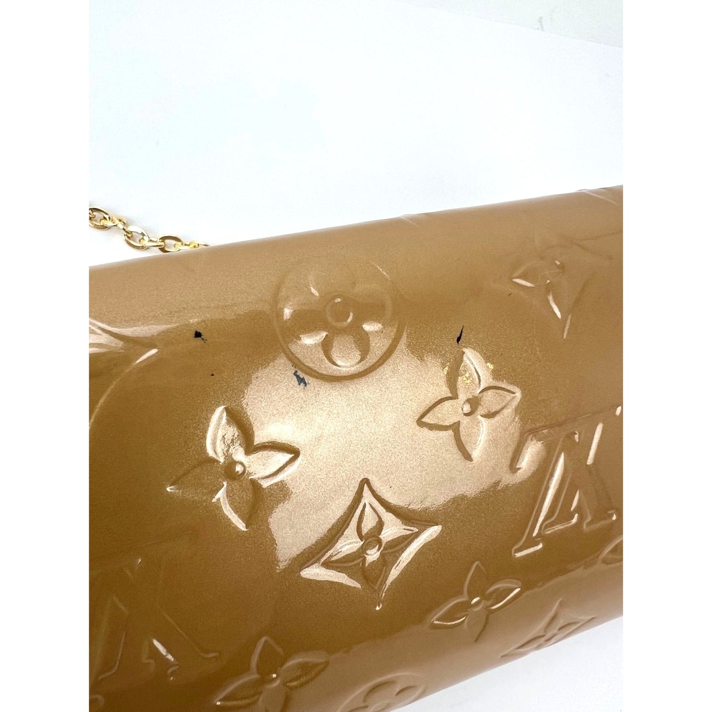 
                  
                    Louis Vuitton Sarah Vernis Beige Poudre Wallet
                  
                