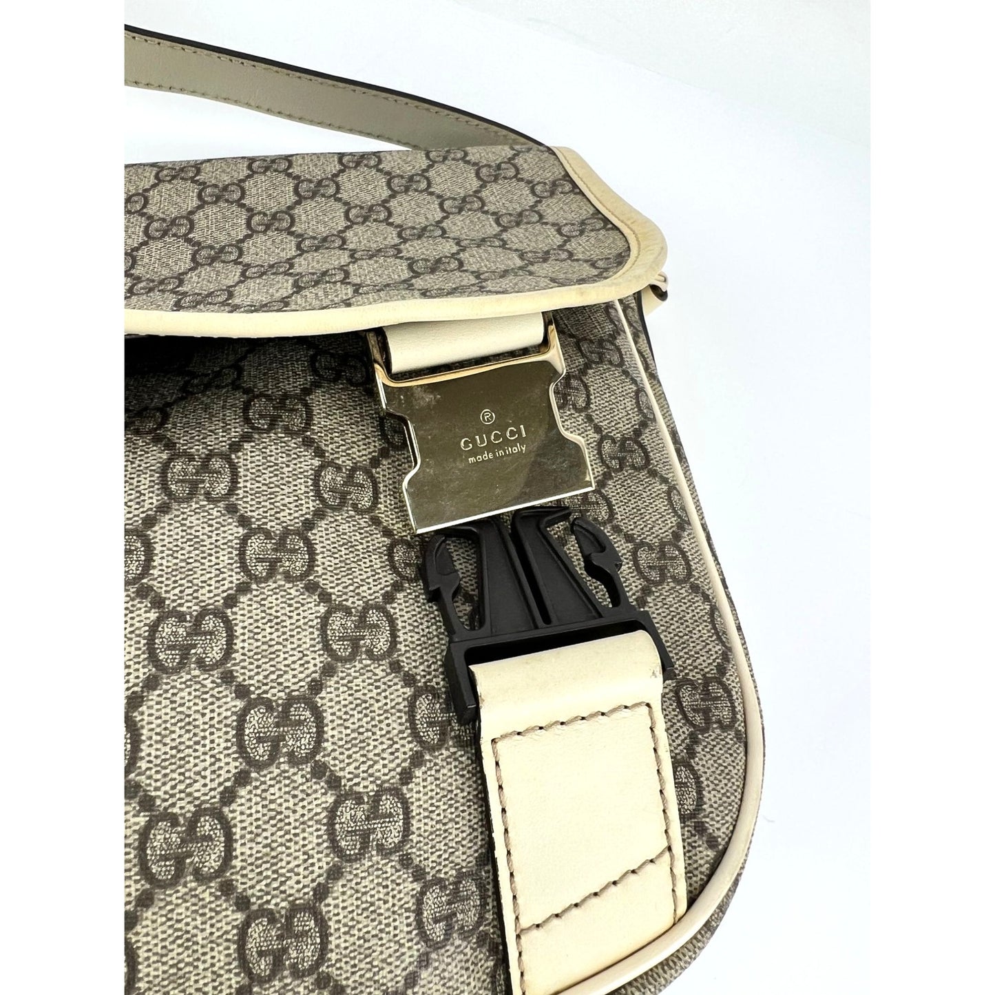 
                  
                    Gucci GG Supreme Medium Double Buckle Messenger Flap Bag
                  
                