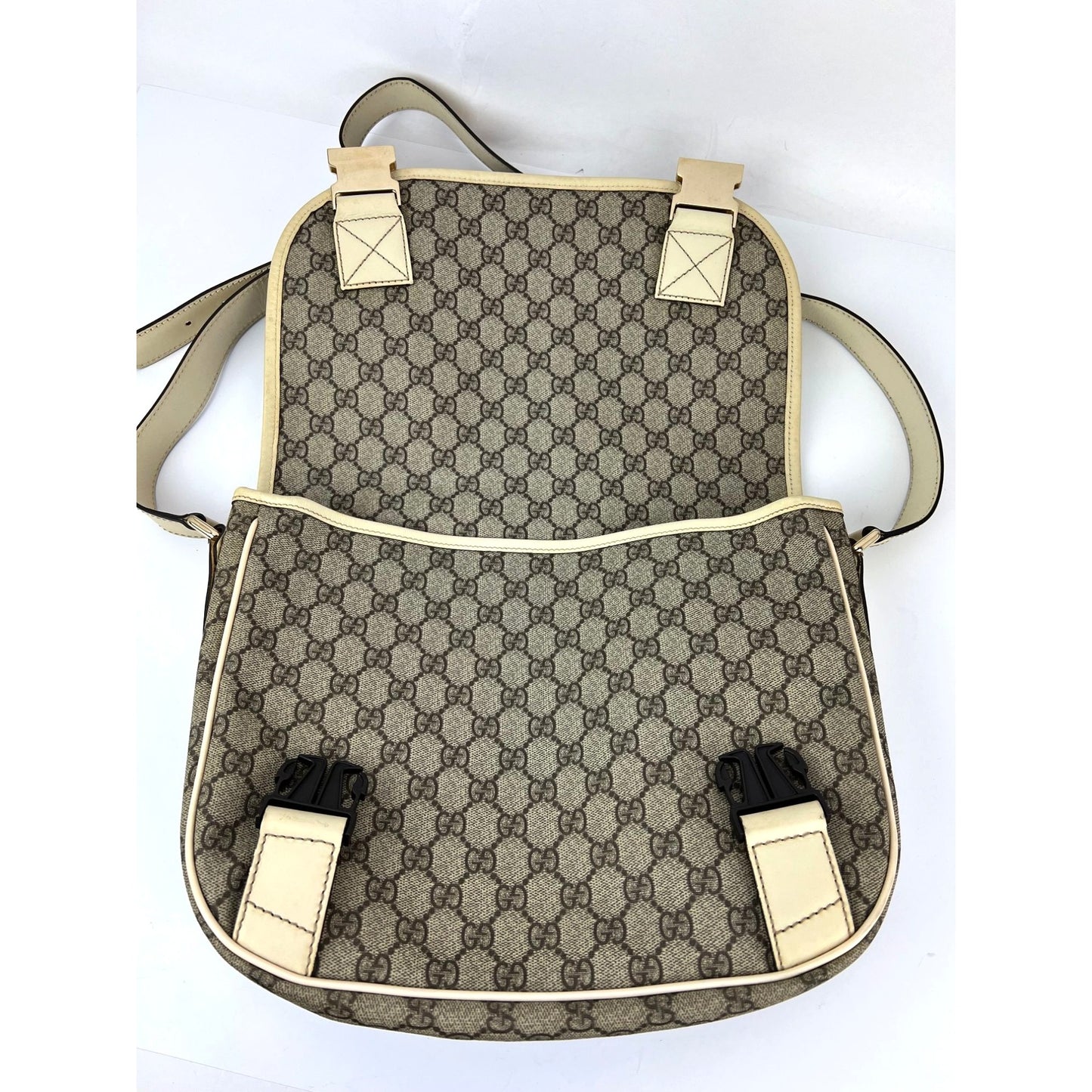 
                  
                    Gucci GG Supreme Medium Double Buckle Messenger Flap Bag
                  
                