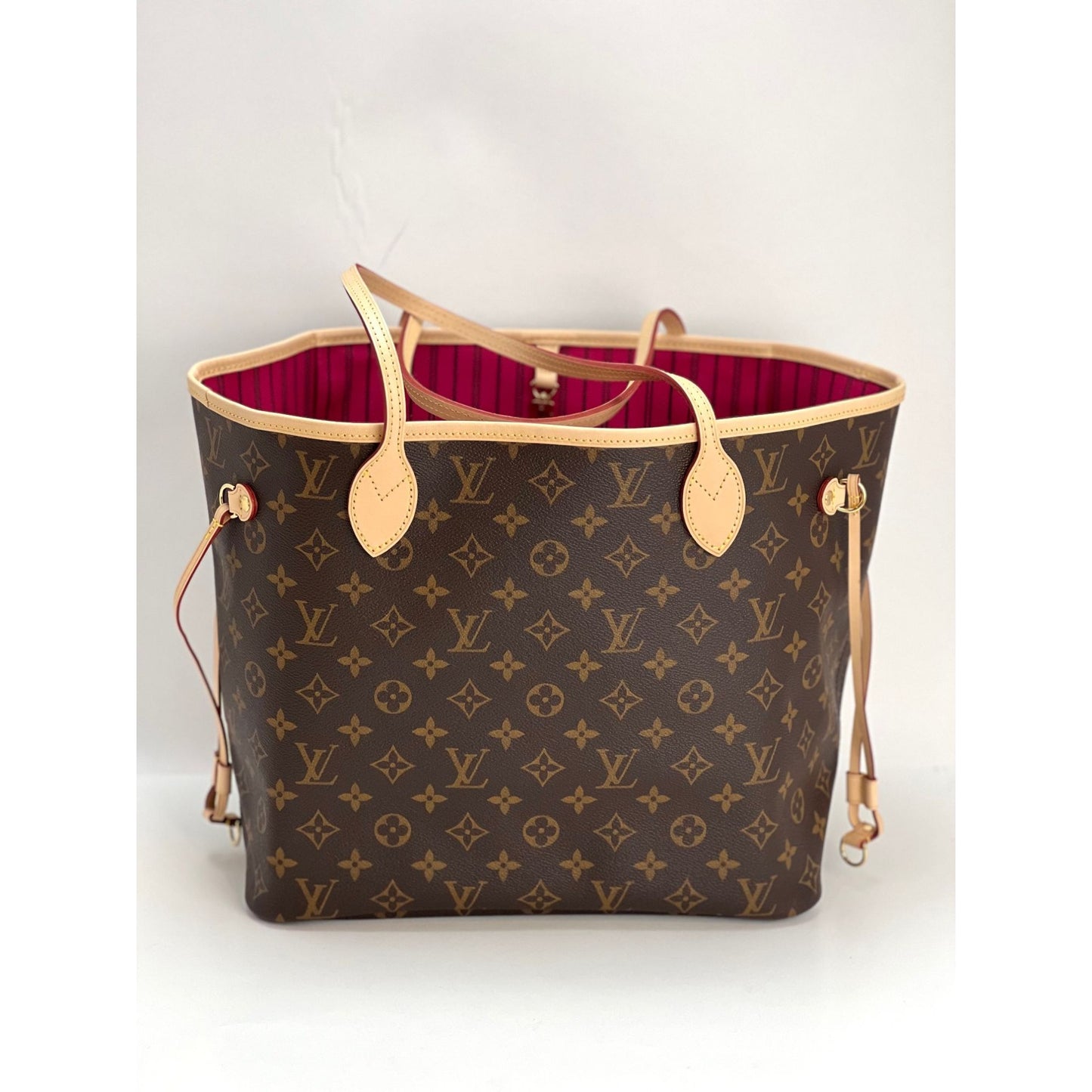 Louis Vuitton Neverfull Monogram Tote Bag