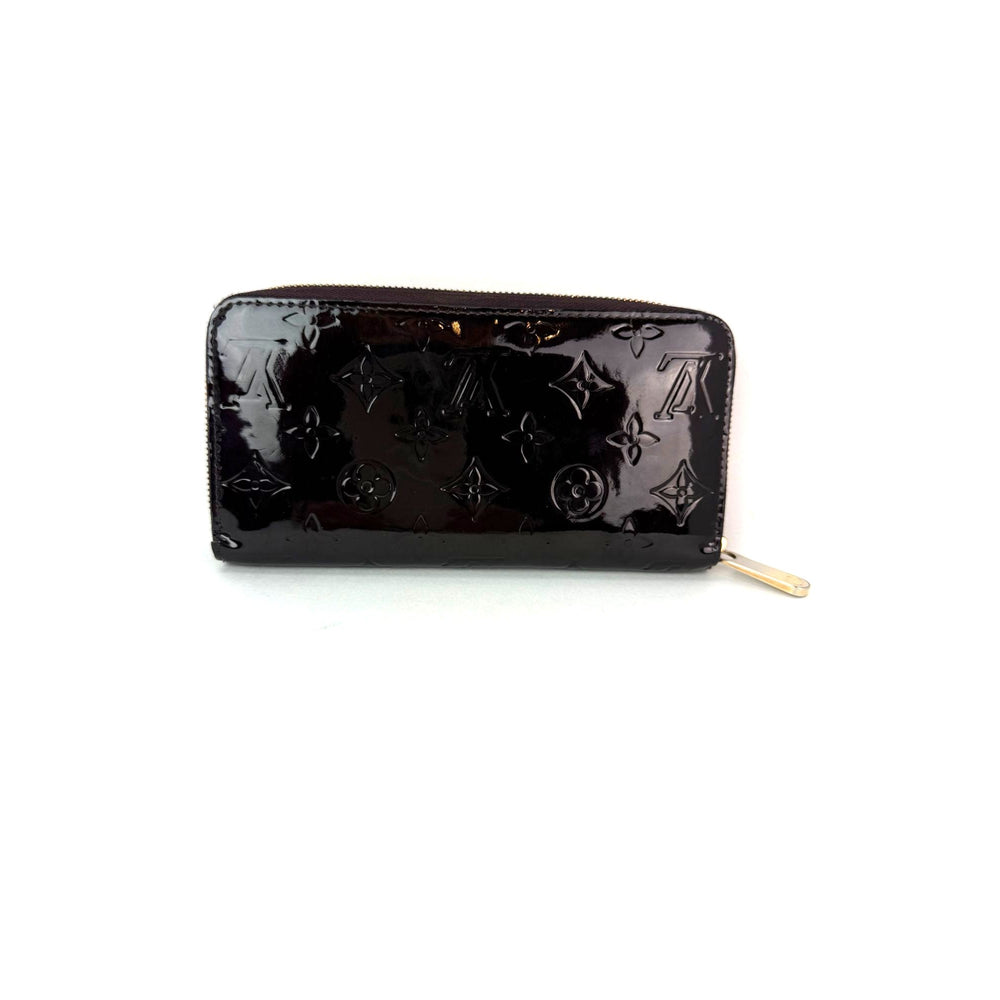 
                  
                    Louis Vuitton Burgundy Vernis Patent Leather Zippy Wallet Clutch
                  
                
