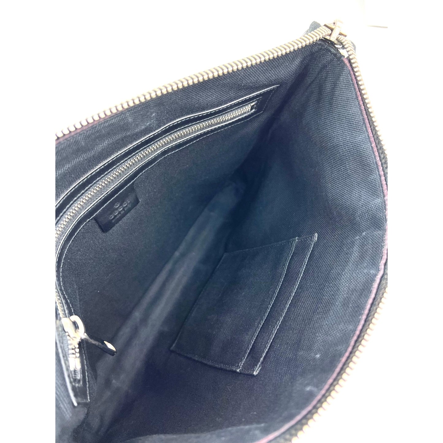 
                  
                    Gucci GG Supreme Web  Pouch Grey Canvas
                  
                
