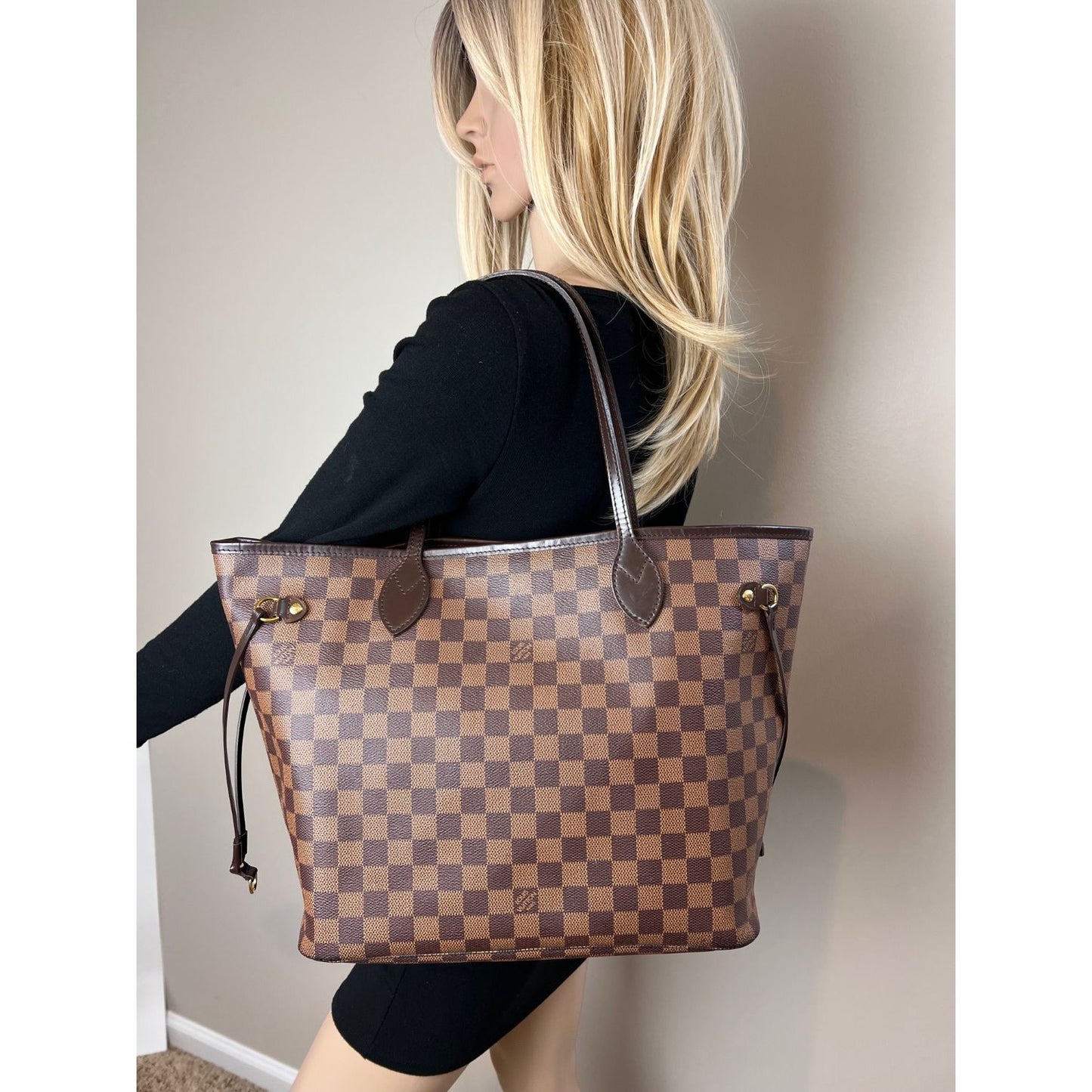 
                  
                    Louis Vuitton Neverfull MM Damier Ebene Tote Bag
                  
                