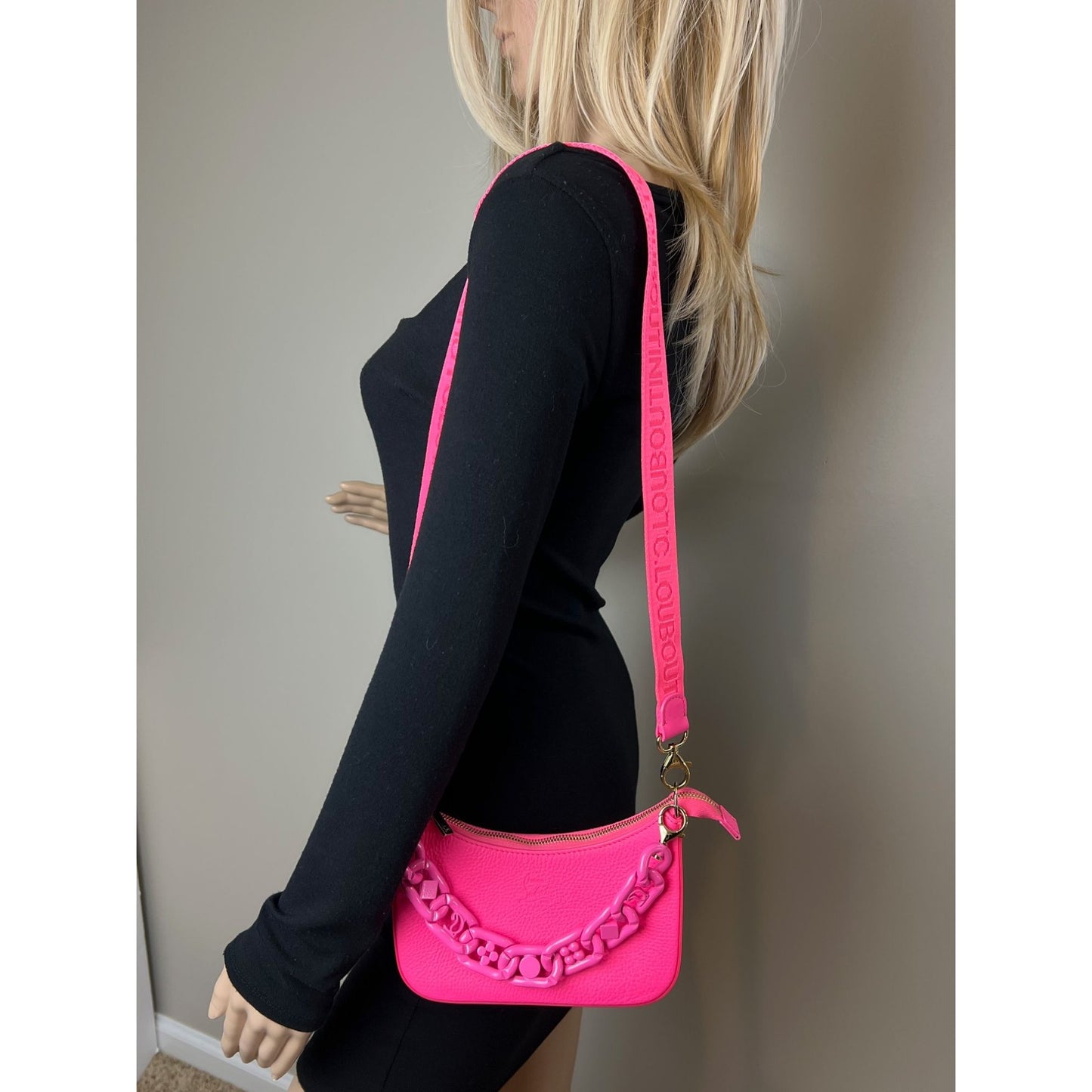 
                  
                    Christian Louboutin Gomme Mini Loubila Pink Chain Leather Shoulder Bag
                  
                