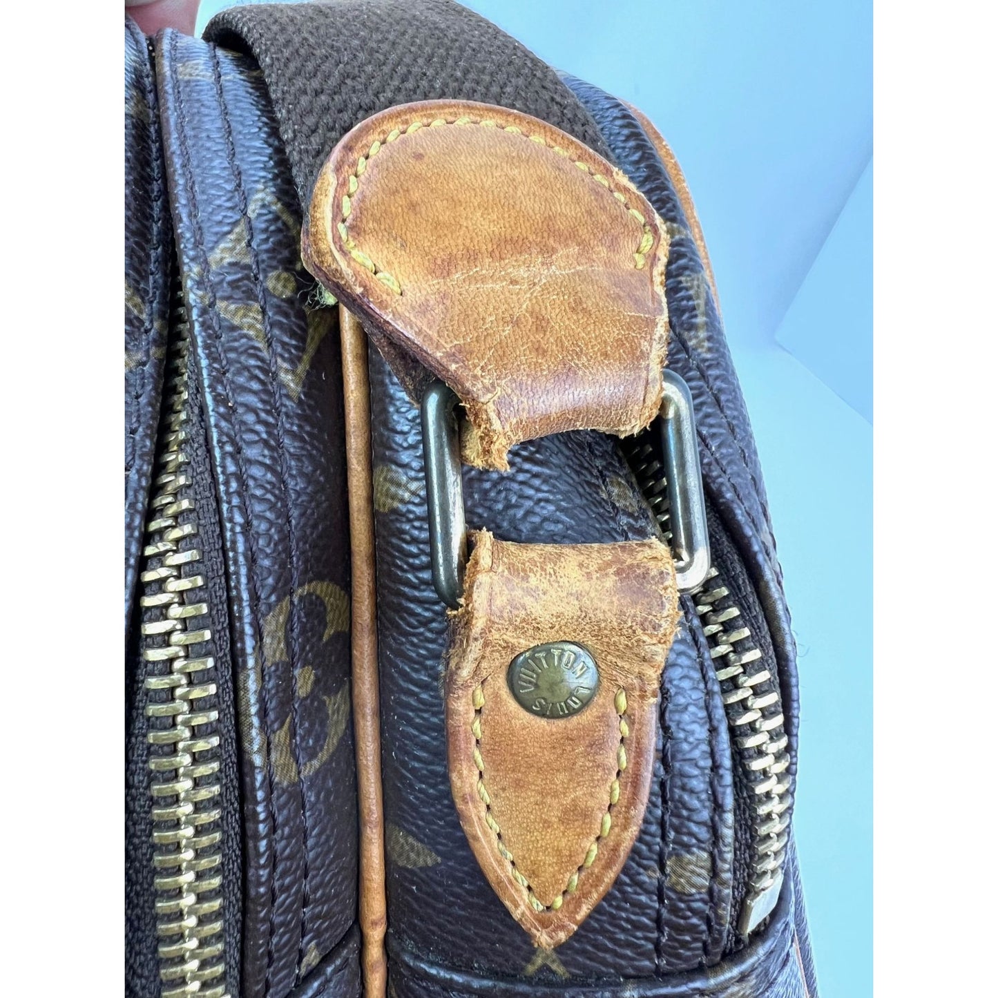 
                  
                    Louis Vuitton Reporter PM Monogram Messenger Bag Vintage
                  
                