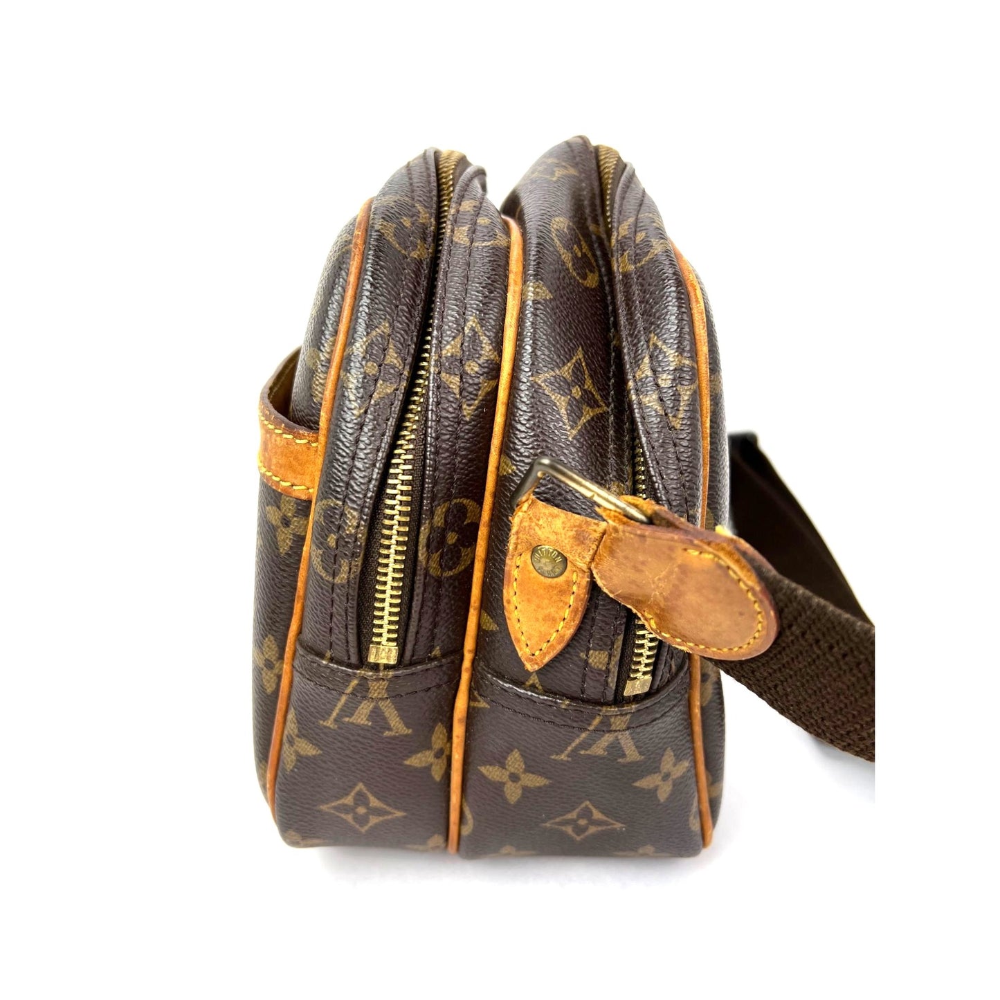 
                  
                    Louis Vuitton Reporter PM Monogram Messenger Bag Vintage
                  
                
