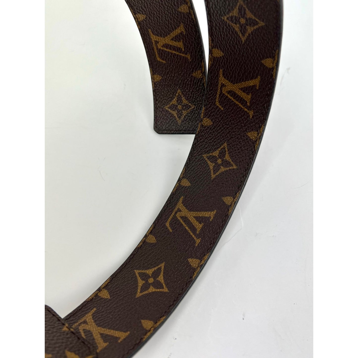 
                  
                    Louis Vuitton Initiales 40mm Black Reversible Monogram Belt 80/32
                  
                