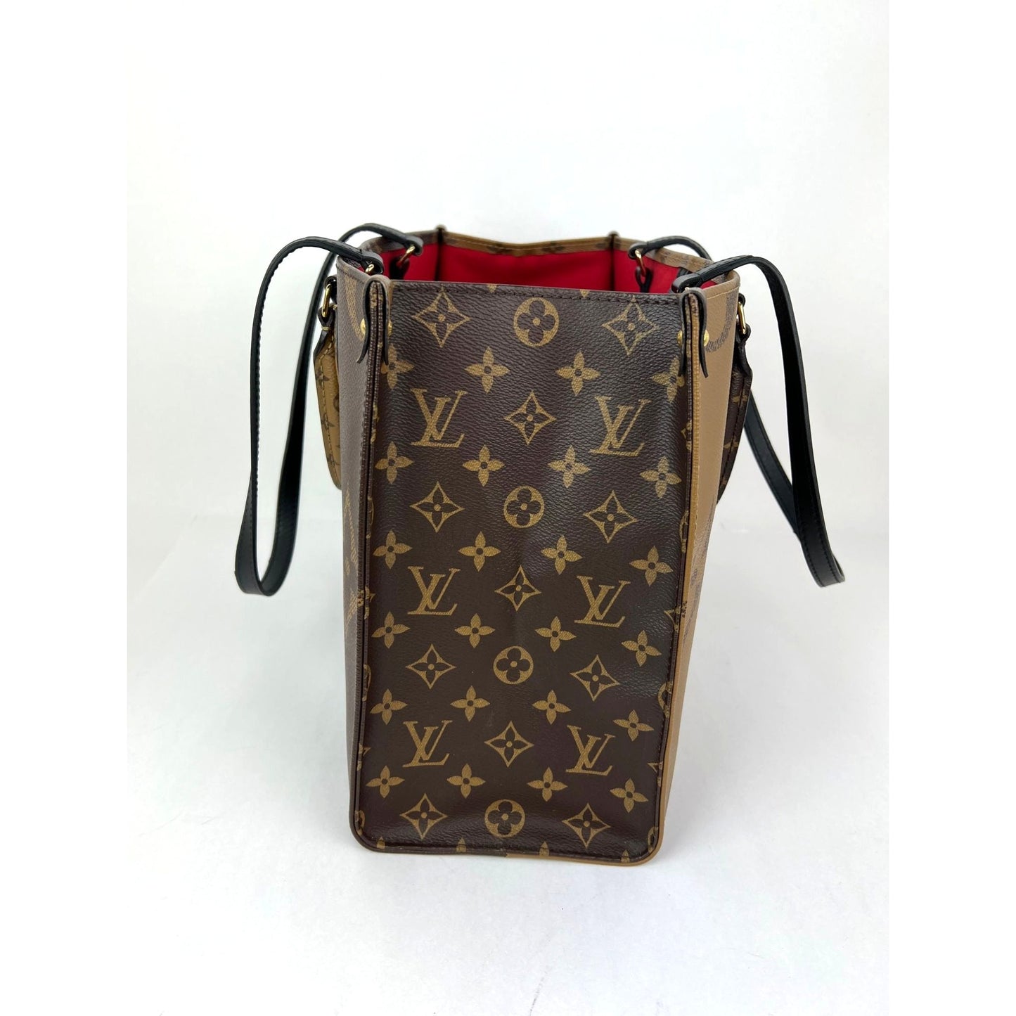 
                  
                    Louis Vuitton ONTHEGO MM Reverse Giant Monogram Tote
                  
                