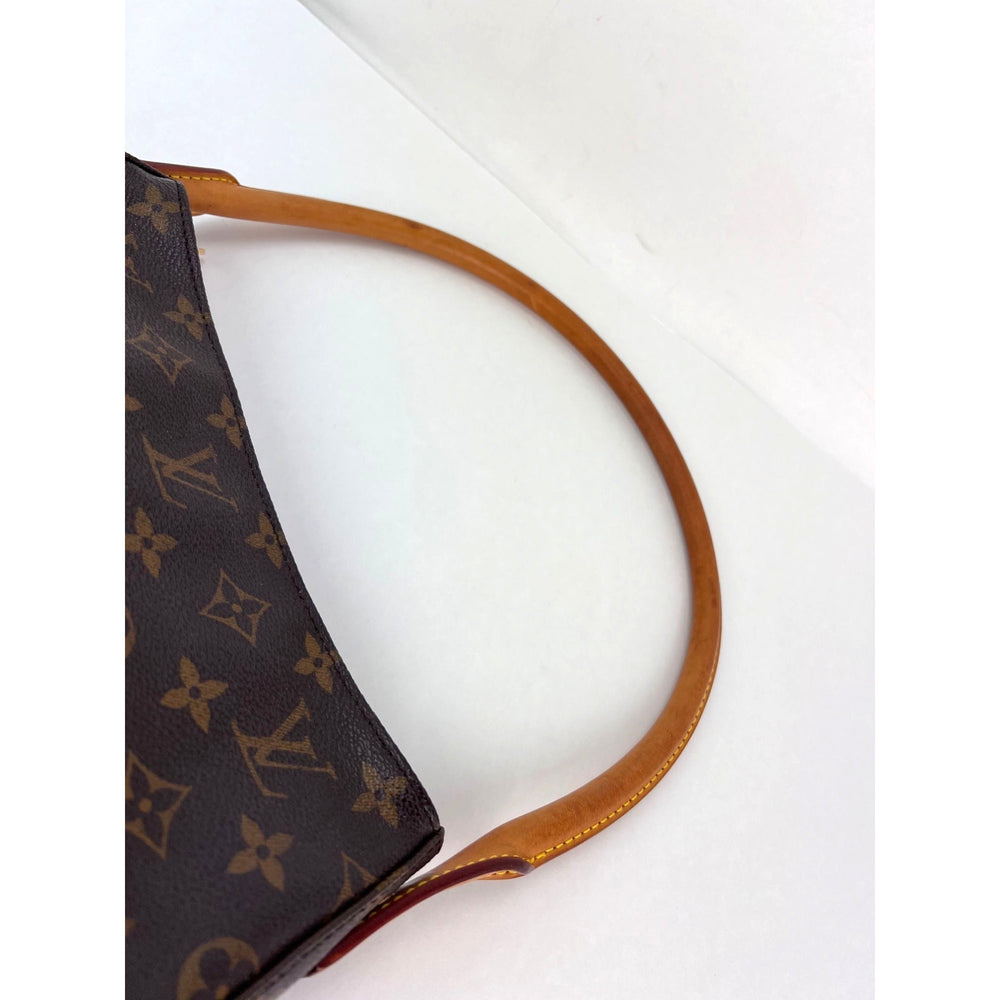 
                  
                    Louis Vuitton Vintage Looping MM Monogram Shoulder Bag
                  
                
