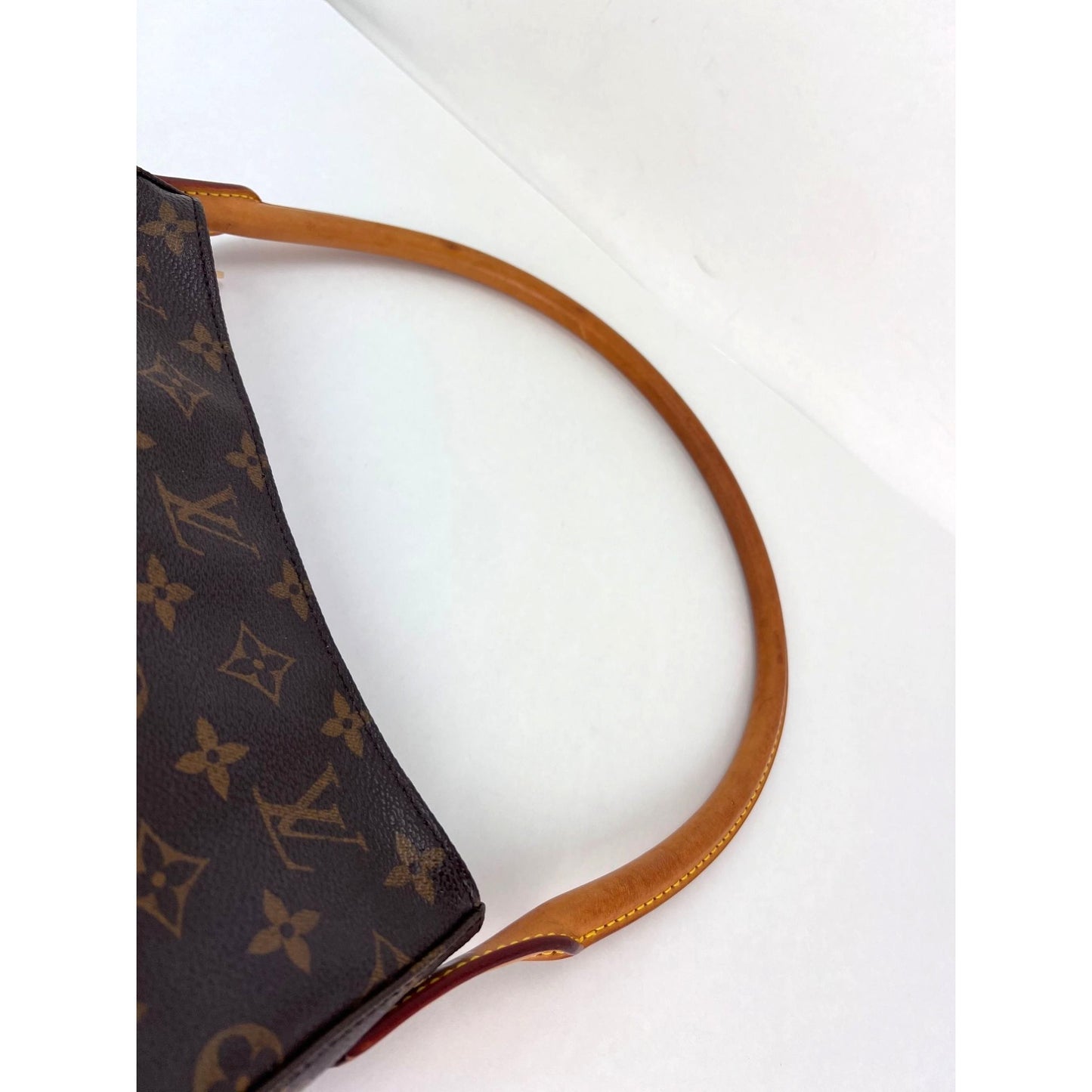 
                  
                    Louis Vuitton Vintage Looping MM Monogram Shoulder Bag
                  
                