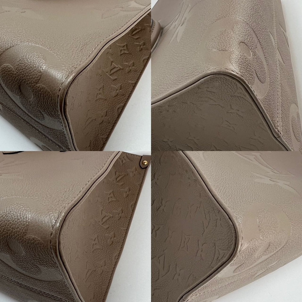 Louis Vuitton beige Leather OnTheGo MM Tote Bag