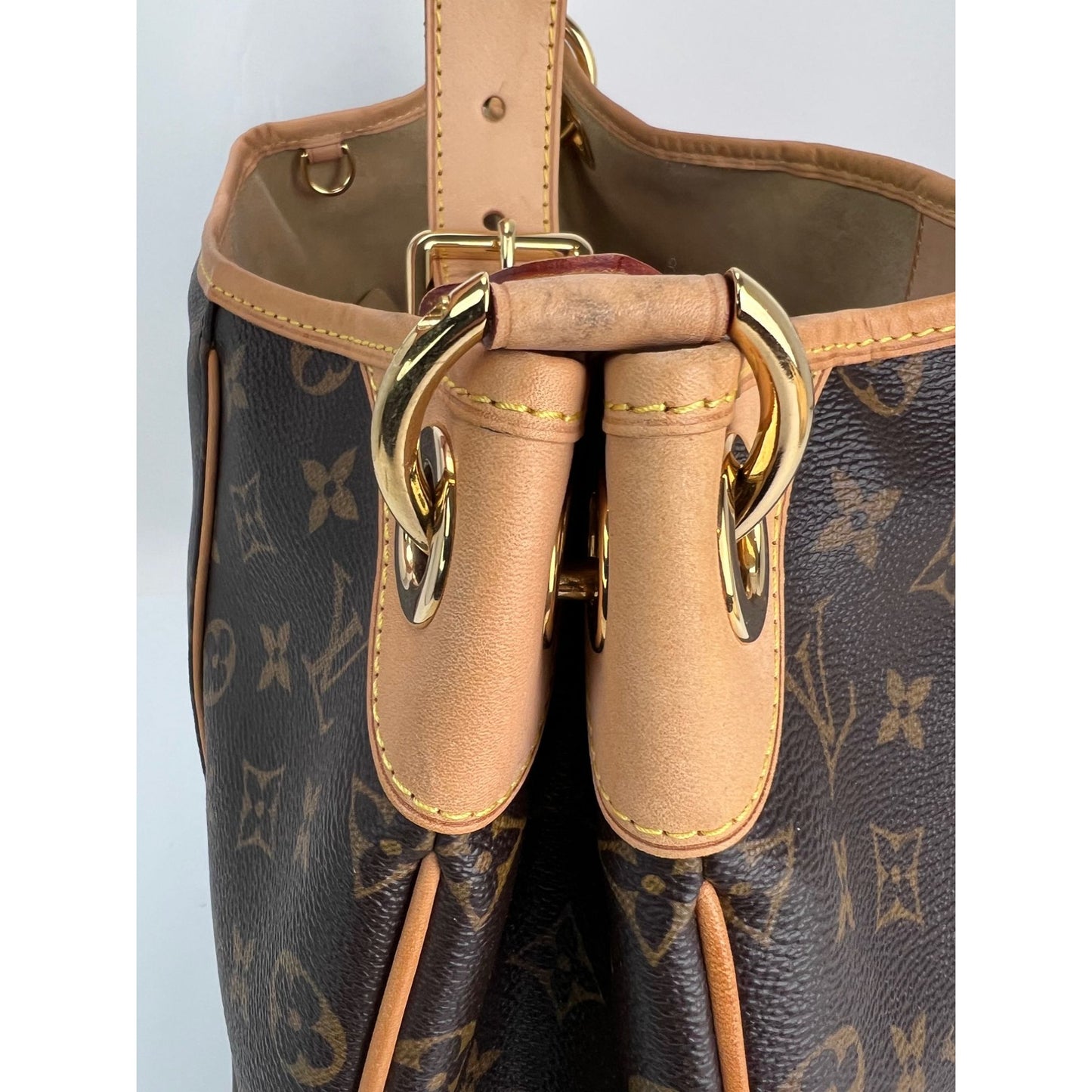 
                  
                    Louis Vuitton Galliera PM Monogram Shoulder Bag
                  
                