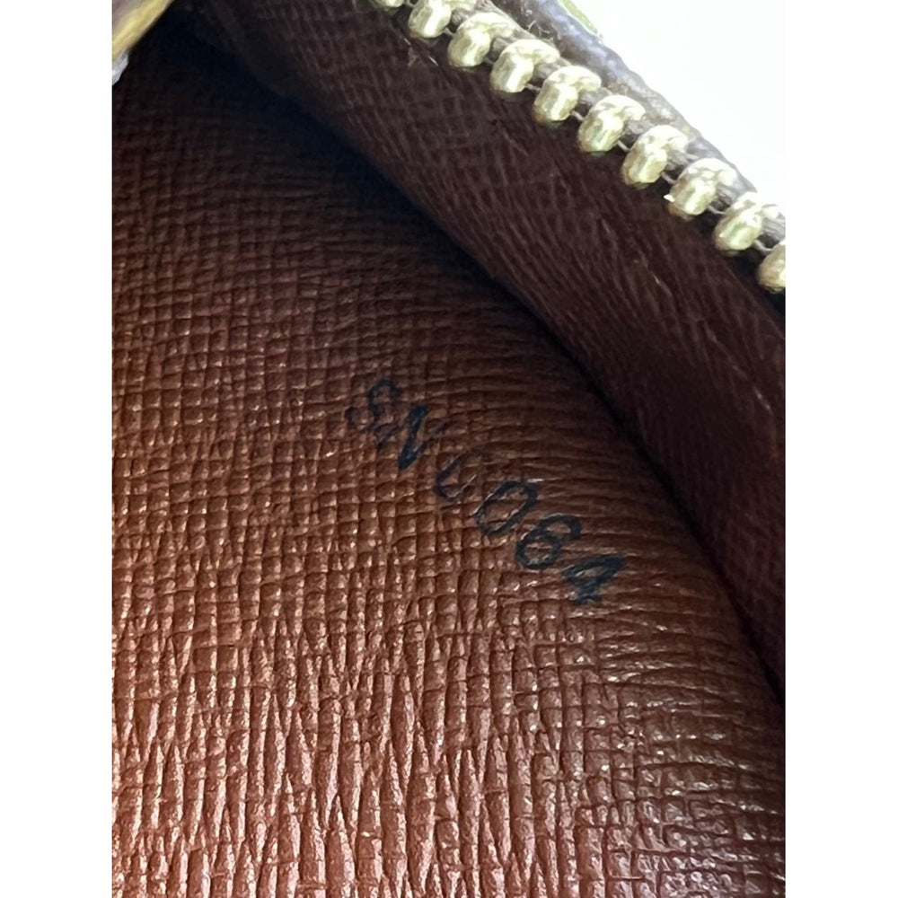 Louis-Vuitton-Monogram-Blois-Crossbody-Shoulder-Bag-M51221 – dct-ep_vintage  luxury Store