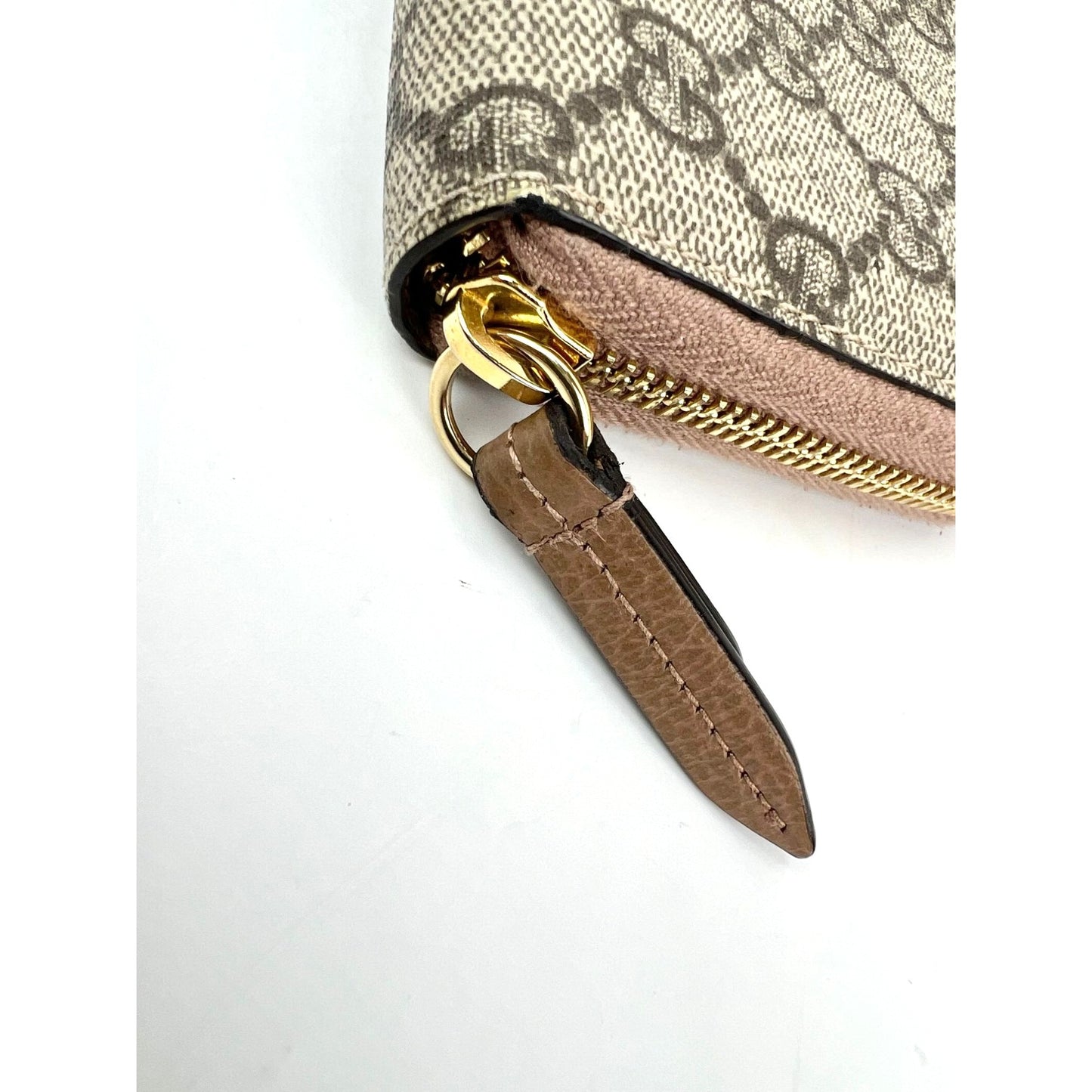 
                  
                    Gucci GG Marmont Zip Around Wallet Porcelain Rose
                  
                