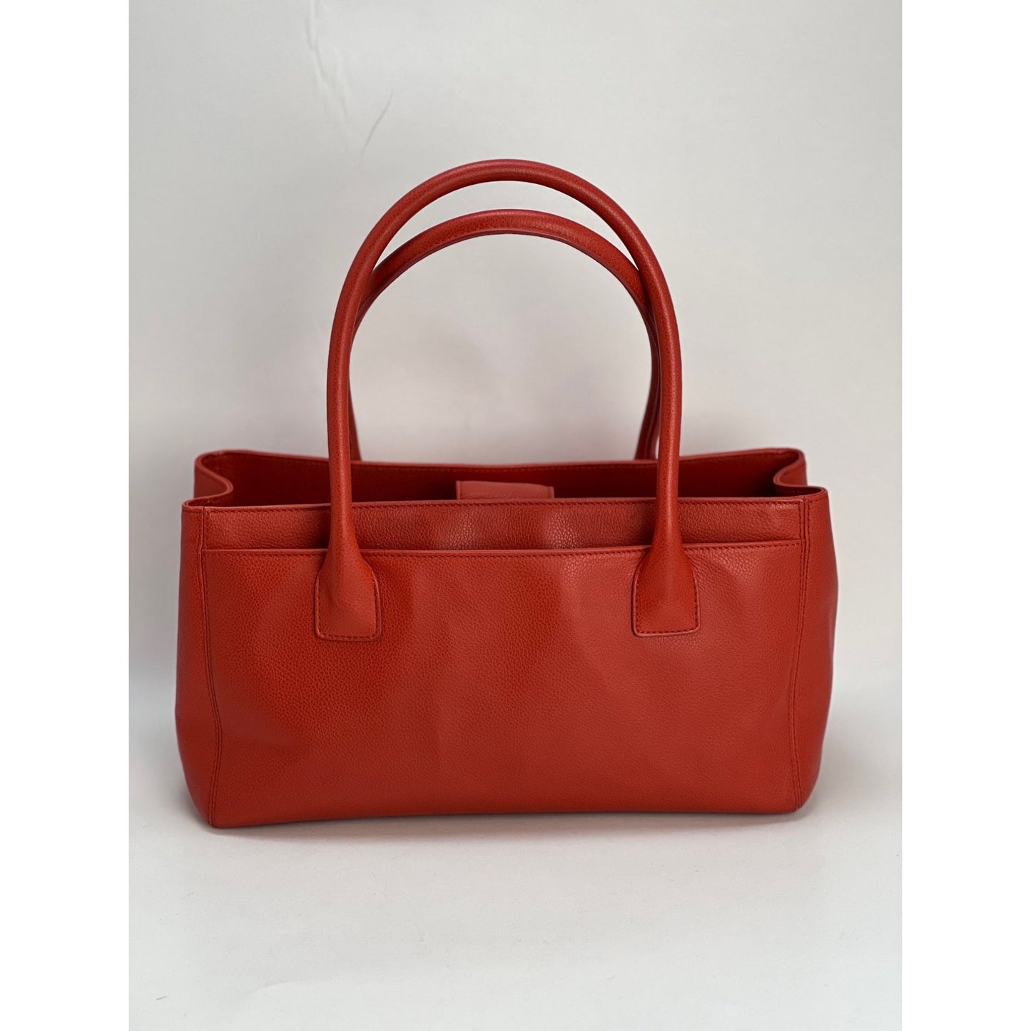 Chanel Calfskin Small Cerf Executive Shopper Tote Bag – Debsluxurycloset