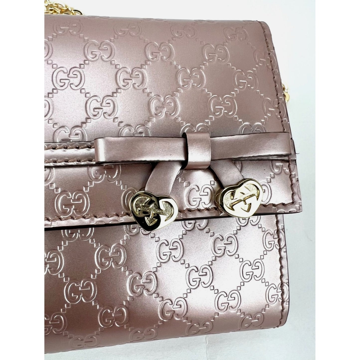 
                  
                    Gucci Mayfair Guccissima Continental Metallic Pink Leather Wallet
                  
                