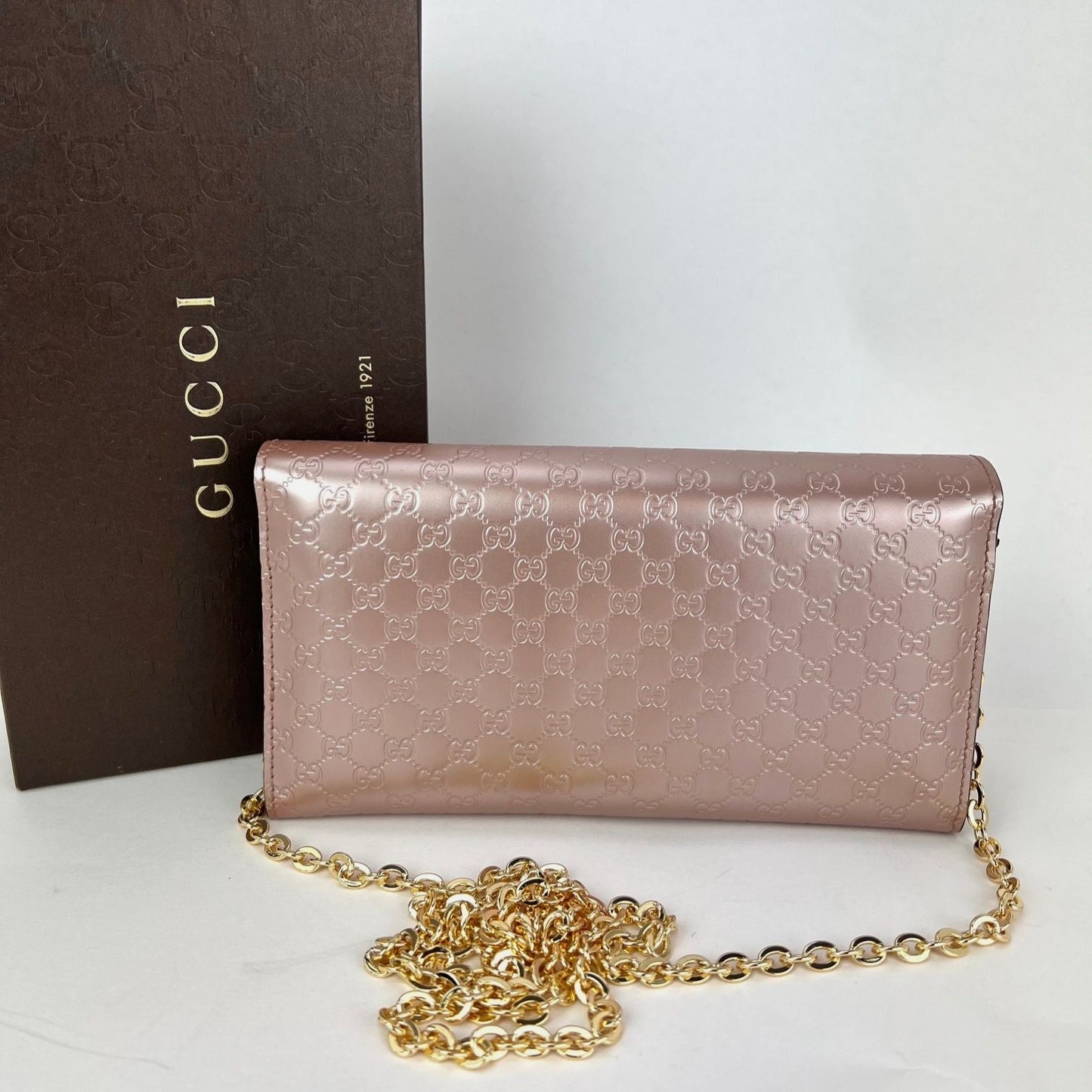 
                  
                    Gucci Mayfair Guccissima Continental Metallic Pink Leather Wallet
                  
                