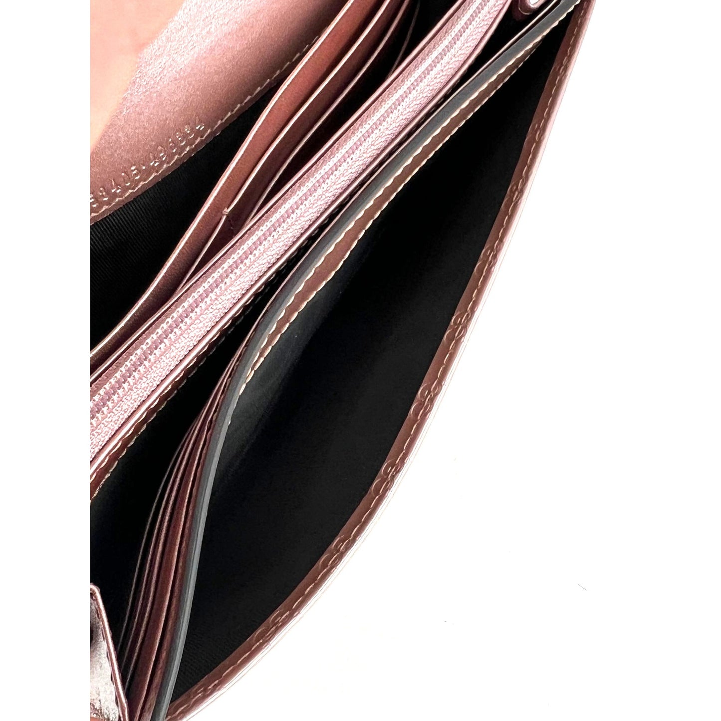 
                  
                    Gucci Mayfair Guccissima Continental Metallic Pink Leather Wallet
                  
                