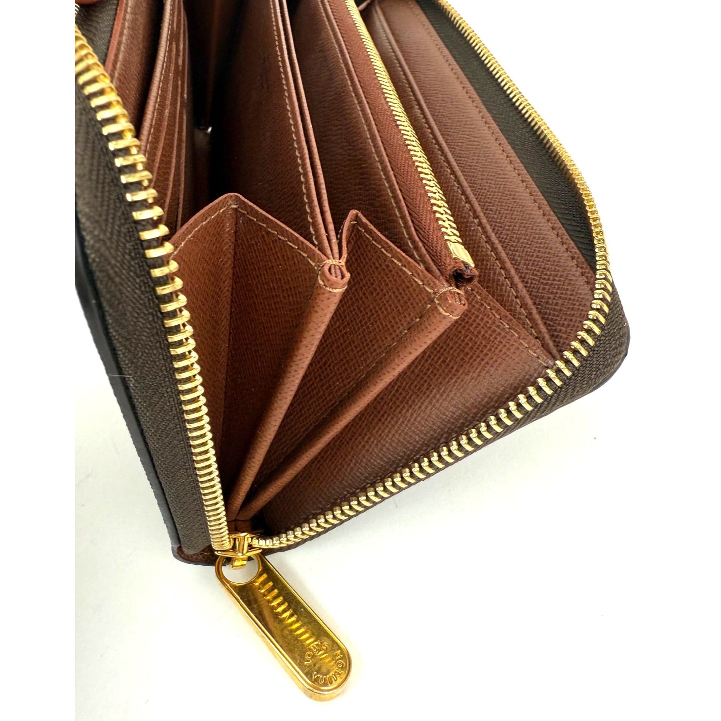 
                  
                    LOUIS VUITTON  Zippy Monogram Leather Wallet Clutch
                  
                