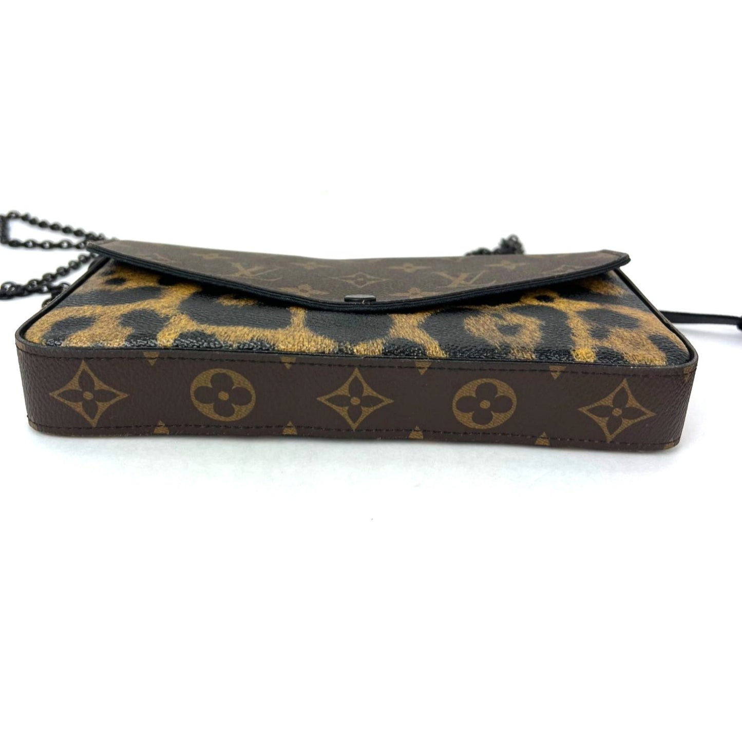 
                  
                    Louis Vuitton Leopard Felicie Pochette Crossbody Bag
                  
                