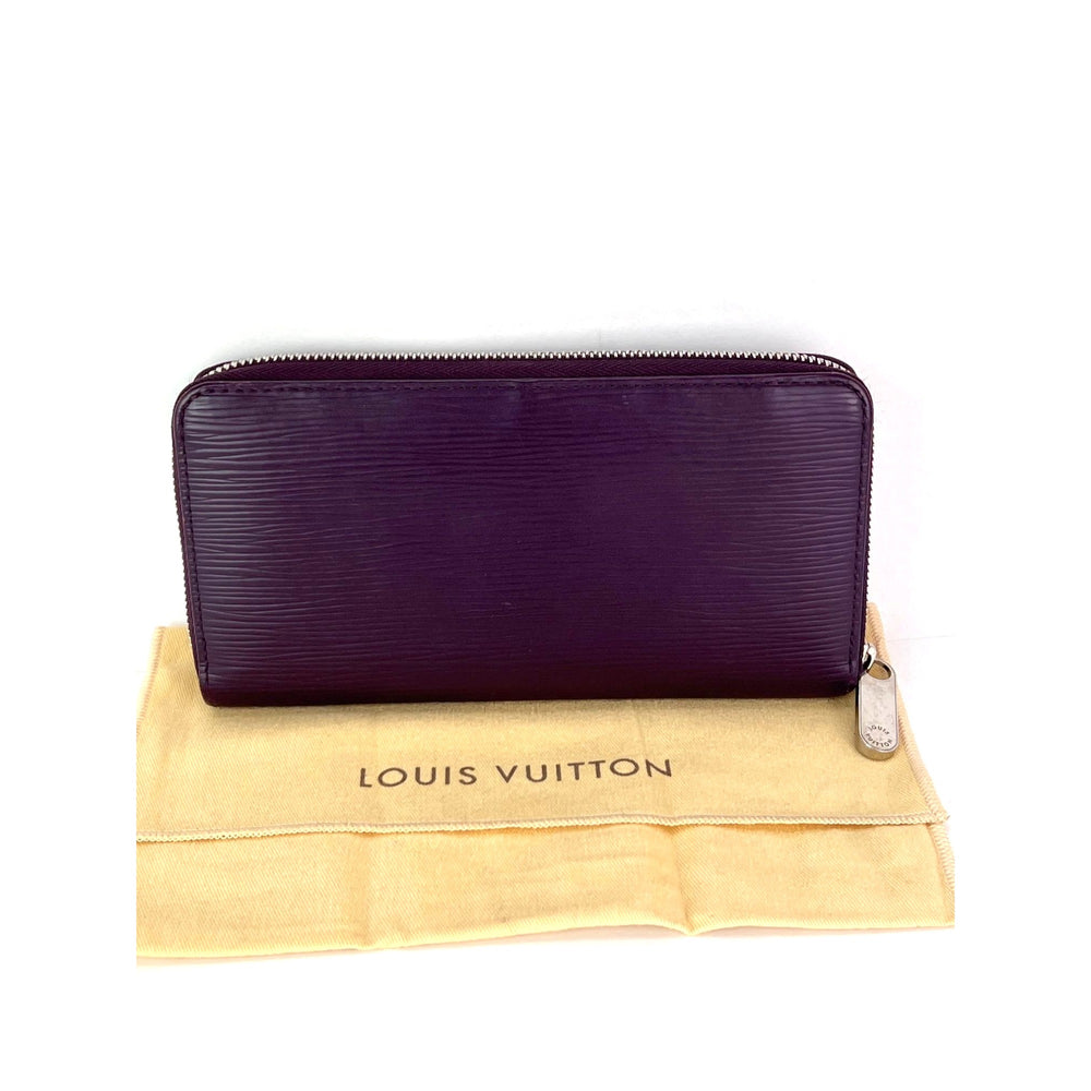 
                  
                    LOUIS VUITTON Zippy Epi Purple  Leather Wallet Clutch
                  
                