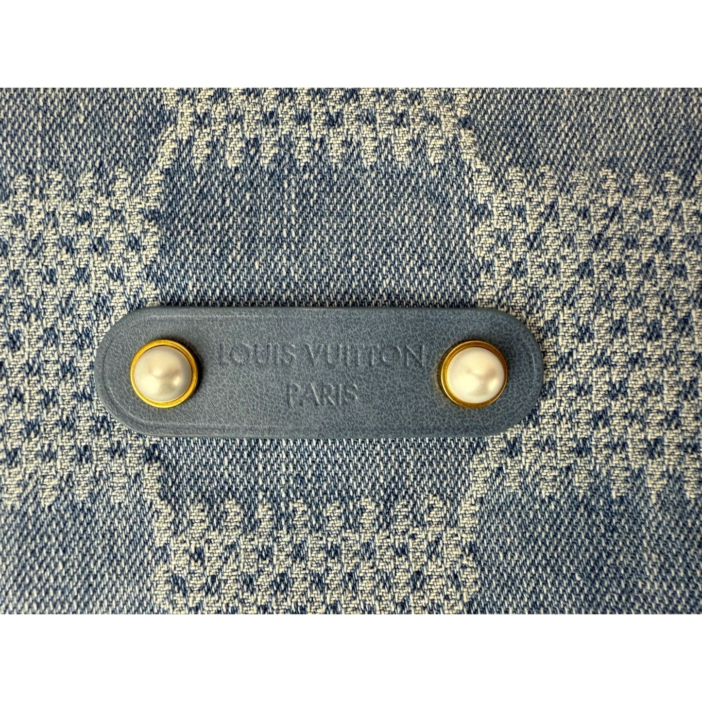 
                  
                    Louis Vuitton Damier Denim Vagabond hobo Handbag
                  
                