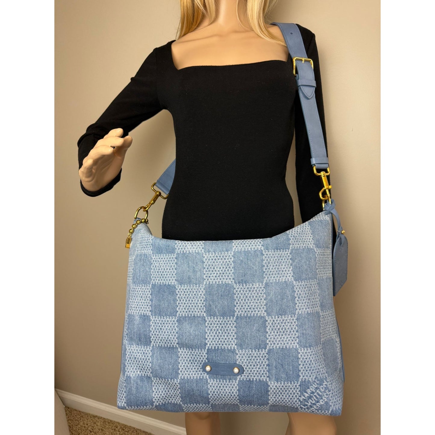
                  
                    Louis Vuitton Damier Denim Vagabond hobo Handbag
                  
                