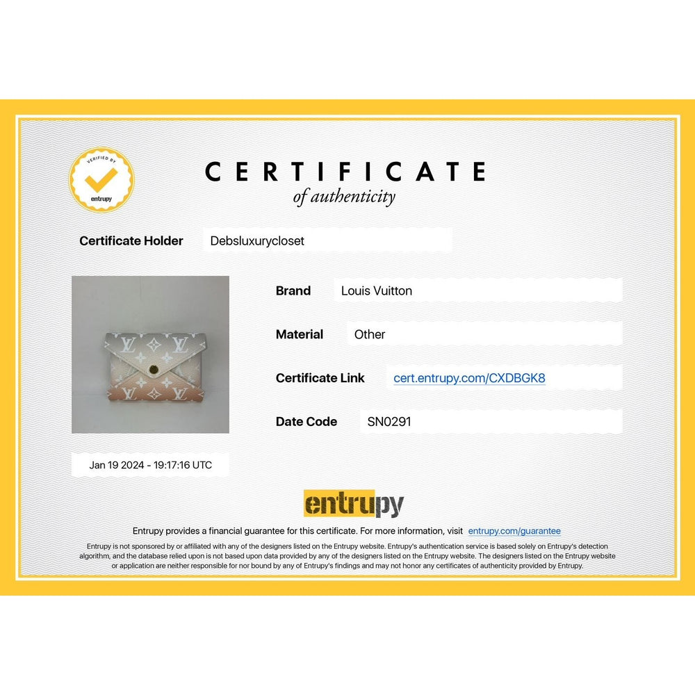 
                  
                    LOUIS VUITTON Kirigami Pochette Small Pool Giant Monogram Card Case
                  
                