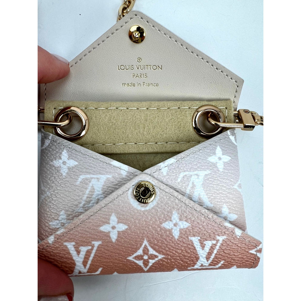 
                  
                    LOUIS VUITTON Kirigami Pochette Small Pool Giant Monogram Card Case
                  
                