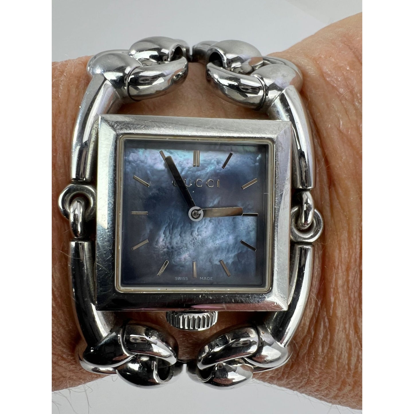 
                  
                    Gucci Signoria Quartz Blue Shell Stainless Steel Watch
                  
                